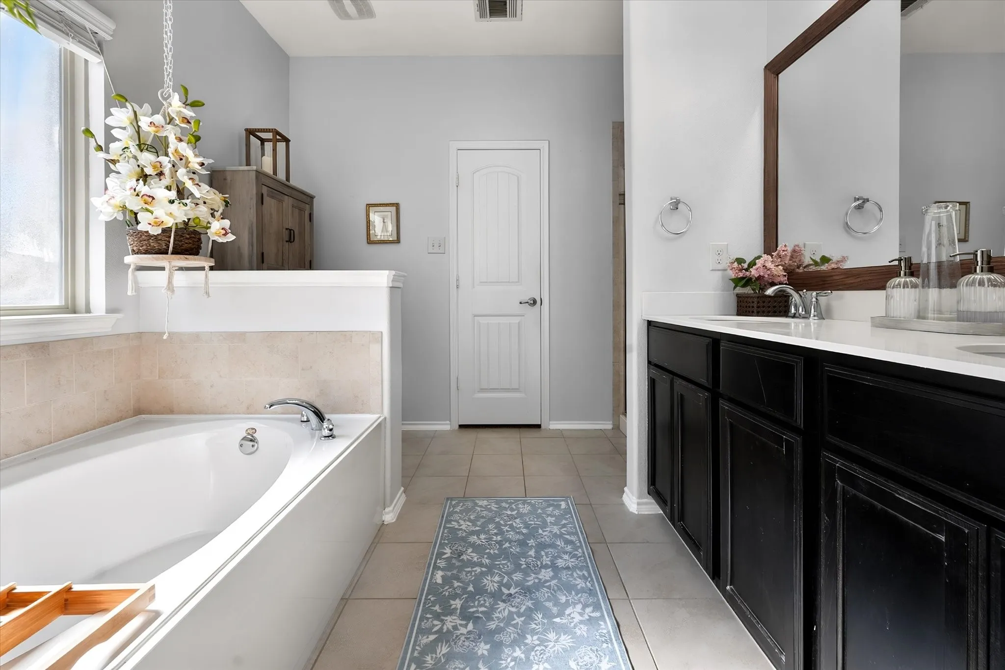 Single Family Residence For Sale in Denton County , 8825 Deadwood Lane, Aubrey, Texas 76227, 4 Bedroom, 3 Bathroom, 2 Garage spaces, 1,754 Sqft, built in 2016, mls#21386621, Real Estate Agent in Aubrey, Homes For Sale in Denton county, Homes For Sale in Aubrey, Realtor in Aubrey Texas, Real Estate Brokerage Independent Realty Texas, Luminita Cordes Realtor