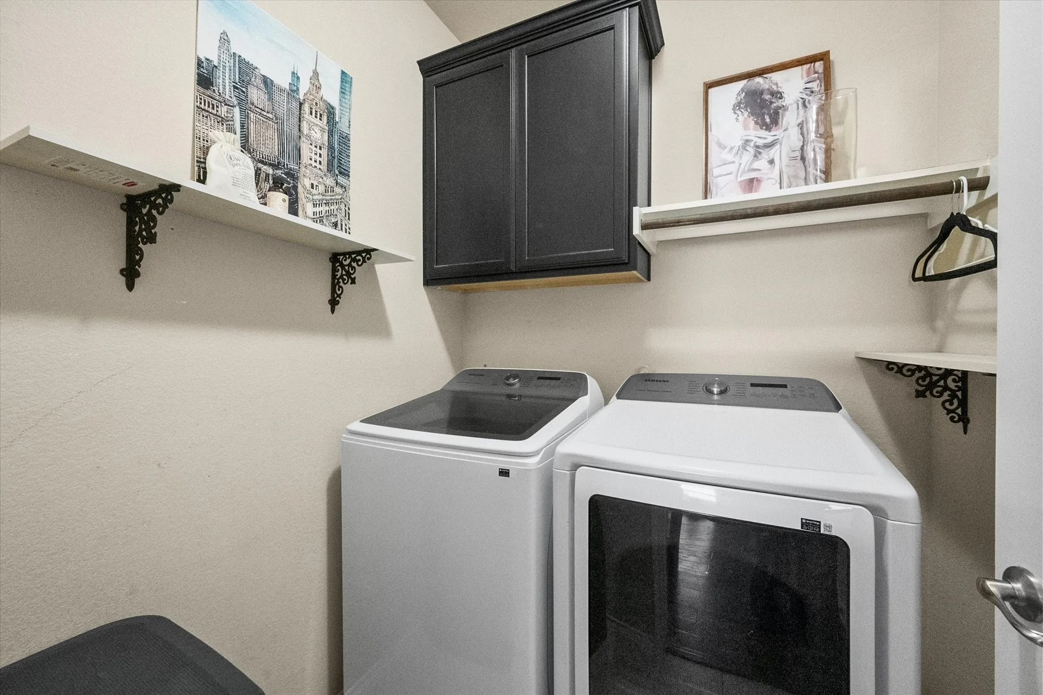 Single Family Residence For Sale in Denton County , 8825 Deadwood Lane, Aubrey, Texas 76227, 4 Bedroom, 3 Bathroom, 2 Garage spaces, 1,754 Sqft, built in 2016, mls#21386621, Real Estate Agent in Aubrey, Homes For Sale in Denton county, Homes For Sale in Aubrey, Realtor in Aubrey Texas, Real Estate Brokerage Independent Realty Texas, Luminita Cordes Realtor