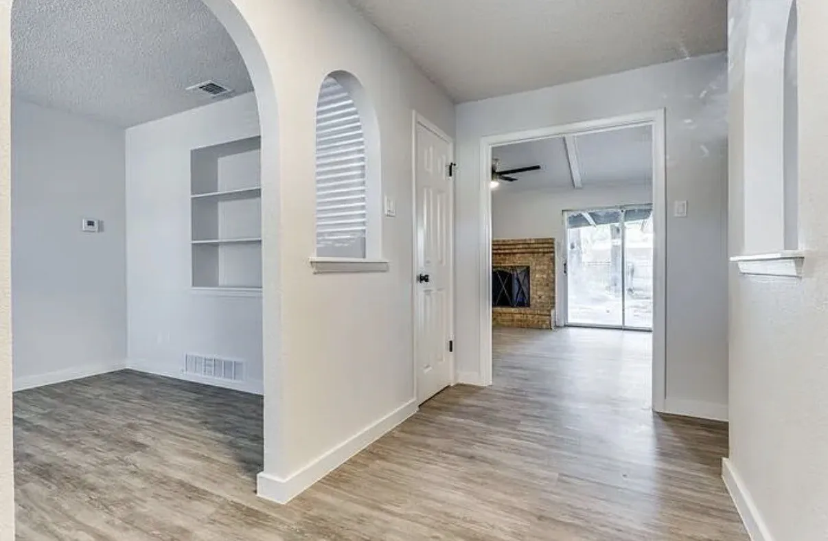 Single Family Residence For Rent in Dallas County , 1606 Travis Street, Garland, Texas 75042, 3 Bedroom, 2 Bathroom, 2 Garage spaces, 1,734 Sqft, built in 1970, mls#21387871, Real Estate Agent in Garland, Homes For Rent in Dallas county, Homes For Rent in Garland, Realtor in Garland Texas, Real Estate Brokerage Independent Realty Texas, Luminita Cordes Realtor
