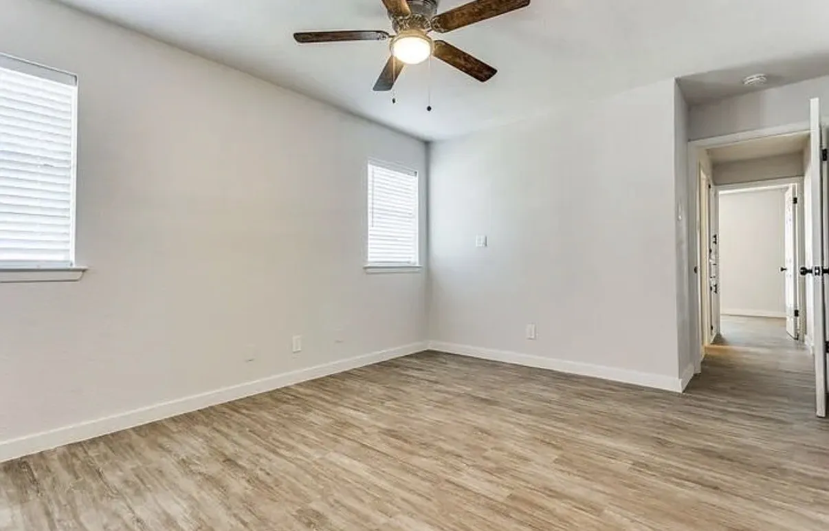 Single Family Residence For Rent in Dallas County , 1606 Travis Street, Garland, Texas 75042, 3 Bedroom, 2 Bathroom, 2 Garage spaces, 1,734 Sqft, built in 1970, mls#21387871, Real Estate Agent in Garland, Homes For Rent in Dallas county, Homes For Rent in Garland, Realtor in Garland Texas, Real Estate Brokerage Independent Realty Texas, Luminita Cordes Realtor