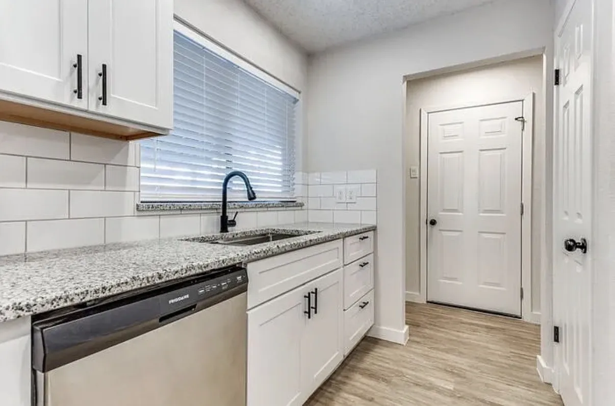 Single Family Residence For Rent in Dallas County , 1606 Travis Street, Garland, Texas 75042, 3 Bedroom, 2 Bathroom, 2 Garage spaces, 1,734 Sqft, built in 1970, mls#21387871, Real Estate Agent in Garland, Homes For Rent in Dallas county, Homes For Rent in Garland, Realtor in Garland Texas, Real Estate Brokerage Independent Realty Texas, Luminita Cordes Realtor