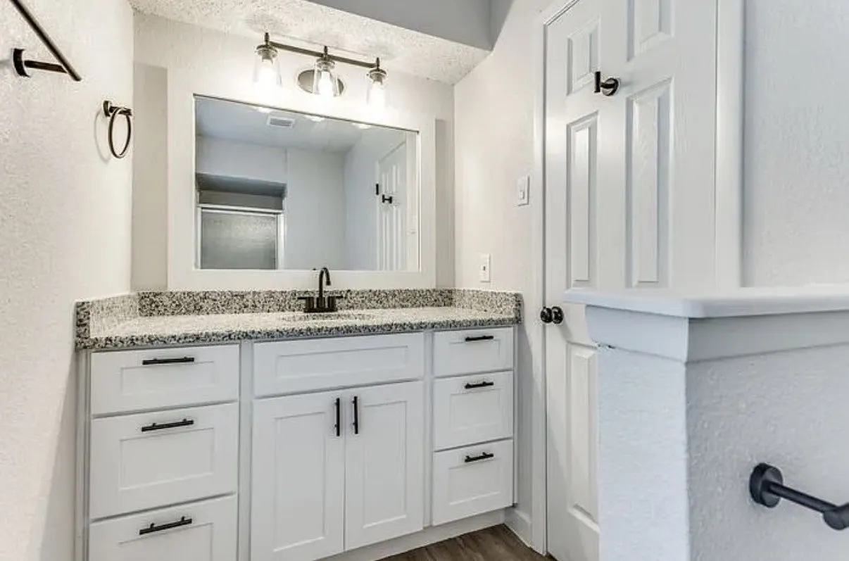 Single Family Residence For Rent in Dallas County , 1606 Travis Street, Garland, Texas 75042, 3 Bedroom, 2 Bathroom, 2 Garage spaces, 1,734 Sqft, built in 1970, mls#21387871, Real Estate Agent in Garland, Homes For Rent in Dallas county, Homes For Rent in Garland, Realtor in Garland Texas, Real Estate Brokerage Independent Realty Texas, Luminita Cordes Realtor