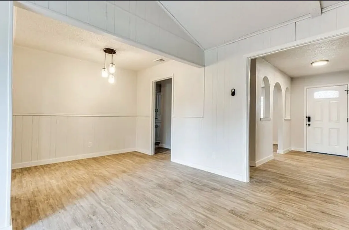 Single Family Residence For Rent in Dallas County , 1606 Travis Street, Garland, Texas 75042, 3 Bedroom, 2 Bathroom, 2 Garage spaces, 1,734 Sqft, built in 1970, mls#21387871, Real Estate Agent in Garland, Homes For Rent in Dallas county, Homes For Rent in Garland, Realtor in Garland Texas, Real Estate Brokerage Independent Realty Texas, Luminita Cordes Realtor