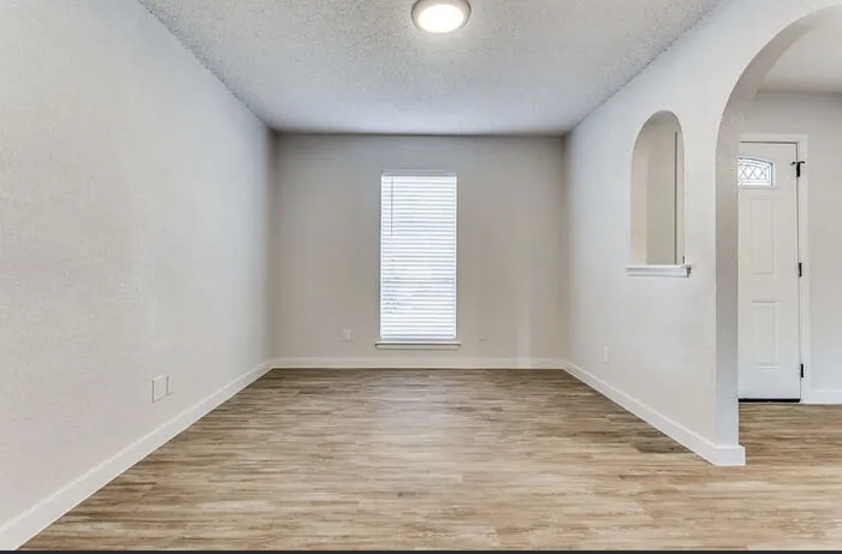 Single Family Residence For Rent in Dallas County , 1606 Travis Street, Garland, Texas 75042, 3 Bedroom, 2 Bathroom, 2 Garage spaces, 1,734 Sqft, built in 1970, mls#21387871, Real Estate Agent in Garland, Homes For Rent in Dallas county, Homes For Rent in Garland, Realtor in Garland Texas, Real Estate Brokerage Independent Realty Texas, Luminita Cordes Realtor