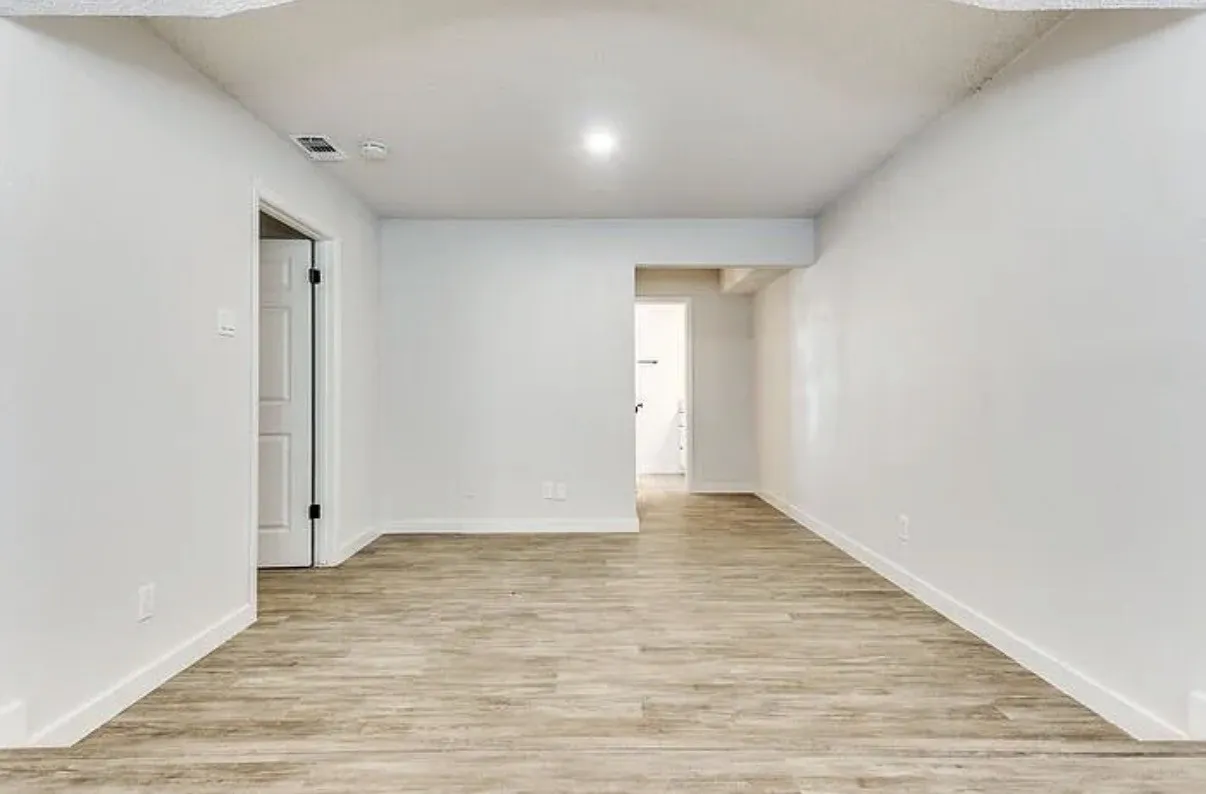 Single Family Residence For Rent in Dallas County , 1606 Travis Street, Garland, Texas 75042, 3 Bedroom, 2 Bathroom, 2 Garage spaces, 1,734 Sqft, built in 1970, mls#21387871, Real Estate Agent in Garland, Homes For Rent in Dallas county, Homes For Rent in Garland, Realtor in Garland Texas, Real Estate Brokerage Independent Realty Texas, Luminita Cordes Realtor