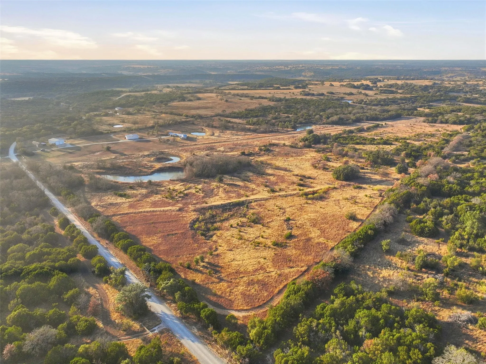 Single Family Residence For Sale in Erath County , 818 County Road 104, Bluff Dale, Texas 76433, 3 Bedroom, 4 Bathroom, 2 Garage spaces, 2,252 Sqft, built in 1999, mls#21387433, Real Estate Agent in Bluff Dale, Homes For Sale in Erath county, Homes For Sale in Bluff Dale, Realtor in Bluff Dale Texas, Real Estate Brokerage Independent Realty Texas, Luminita Cordes Realtor
