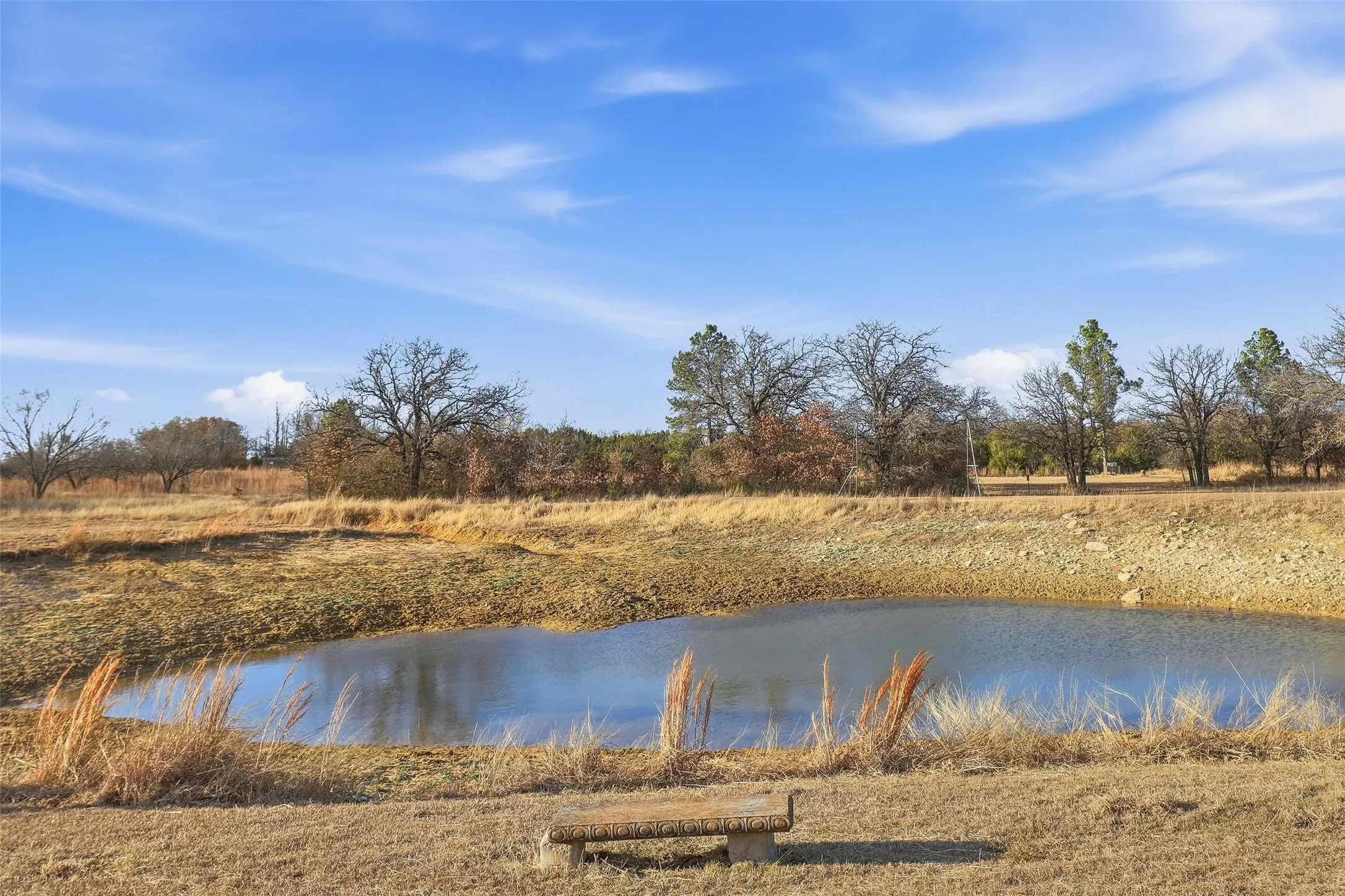 Single Family Residence For Sale in Erath County , 818 County Road 104, Bluff Dale, Texas 76433, 3 Bedroom, 4 Bathroom, 2 Garage spaces, 2,252 Sqft, built in 1999, mls#21387433, Real Estate Agent in Bluff Dale, Homes For Sale in Erath county, Homes For Sale in Bluff Dale, Realtor in Bluff Dale Texas, Real Estate Brokerage Independent Realty Texas, Luminita Cordes Realtor