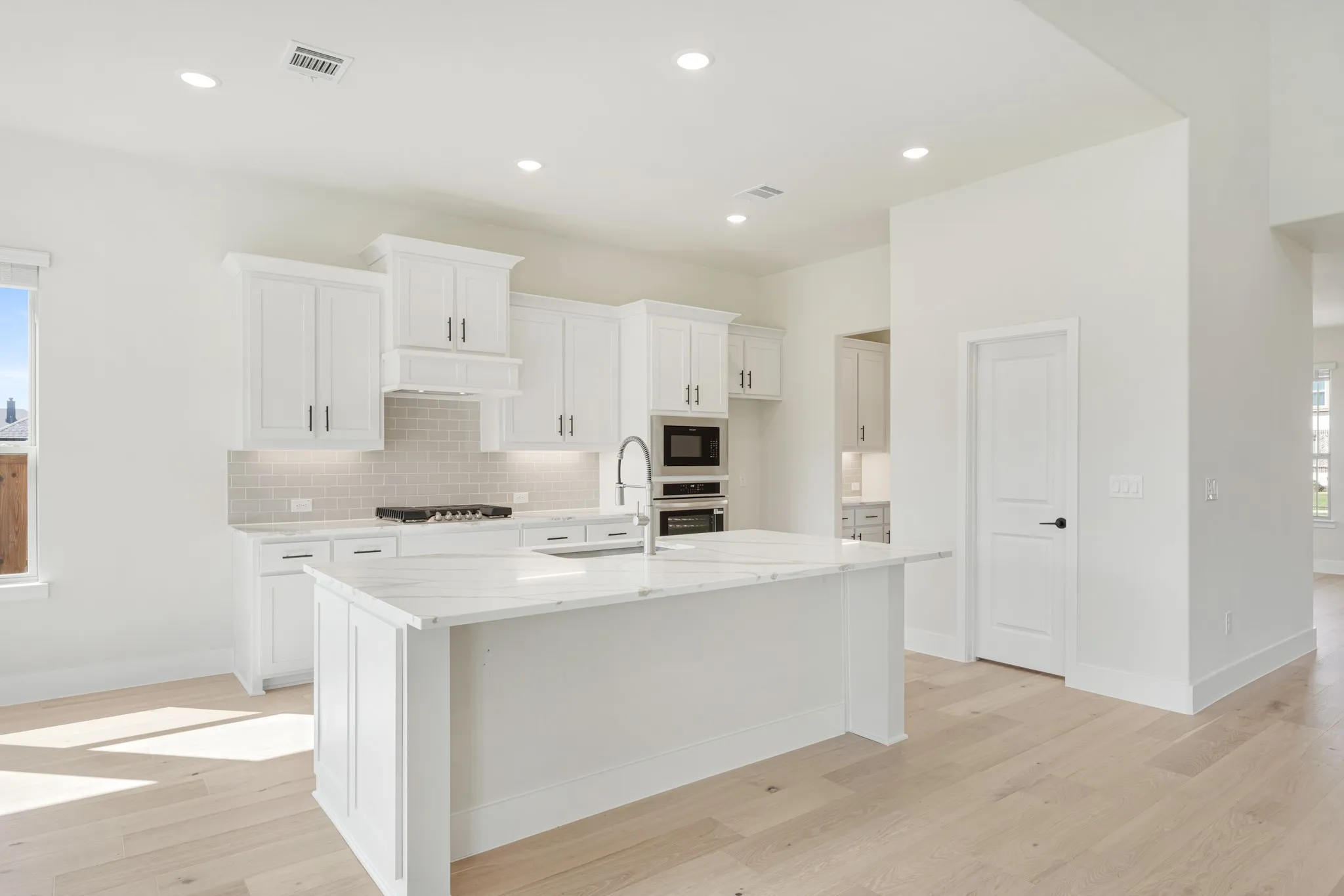 Single Family Residence For Sale in Collin County , 3410 Abingdon Drive, Melissa, Texas 75454, 4 Bedroom, 4 Bathroom, 2 Garage spaces, 3,487 Sqft, built in 2026, mls#21386932, Real Estate Agent in Melissa, Homes For Sale in Collin county, Homes For Sale in Melissa, Realtor in Melissa Texas, Real Estate Brokerage Independent Realty Texas, Luminita Cordes Realtor