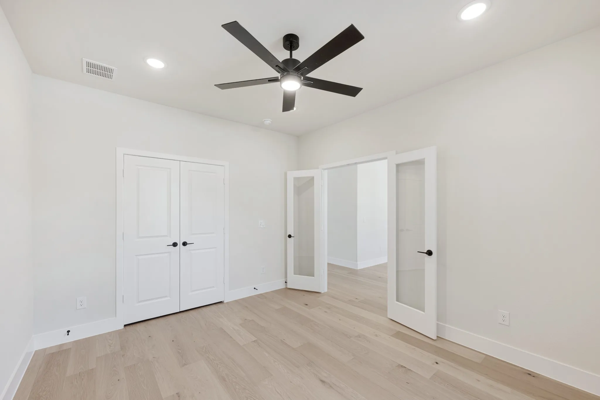 Single Family Residence For Sale in Collin County , 3410 Abingdon Drive, Melissa, Texas 75454, 4 Bedroom, 4 Bathroom, 2 Garage spaces, 3,487 Sqft, built in 2026, mls#21386932, Real Estate Agent in Melissa, Homes For Sale in Collin county, Homes For Sale in Melissa, Realtor in Melissa Texas, Real Estate Brokerage Independent Realty Texas, Luminita Cordes Realtor