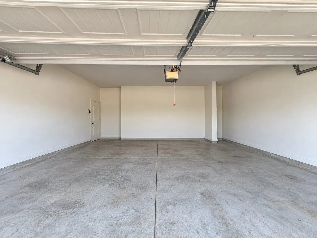Single Family Residence For Sale in Tarrant County , 4616 Skipador Drive, Fort Worth, Texas 76179, 5 Bedroom, 3 Bathroom, 2 Garage spaces, 2,544 Sqft, built in 2020, mls#21379626, Real Estate Agent in Fort Worth, Homes For Sale in Tarrant county, Homes For Sale in Fort Worth, Realtor in Fort Worth Texas, Real Estate Brokerage Independent Realty Texas, Luminita Cordes Realtor