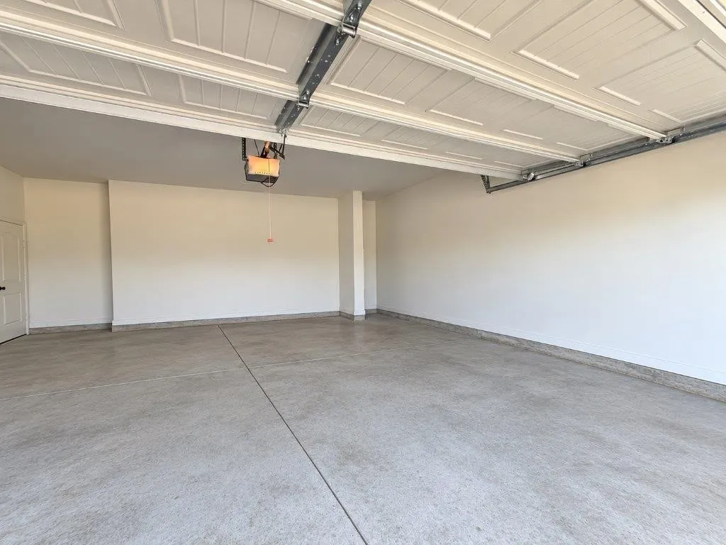 Single Family Residence For Sale in Tarrant County , 4616 Skipador Drive, Fort Worth, Texas 76179, 5 Bedroom, 3 Bathroom, 2 Garage spaces, 2,544 Sqft, built in 2020, mls#21379626, Real Estate Agent in Fort Worth, Homes For Sale in Tarrant county, Homes For Sale in Fort Worth, Realtor in Fort Worth Texas, Real Estate Brokerage Independent Realty Texas, Luminita Cordes Realtor