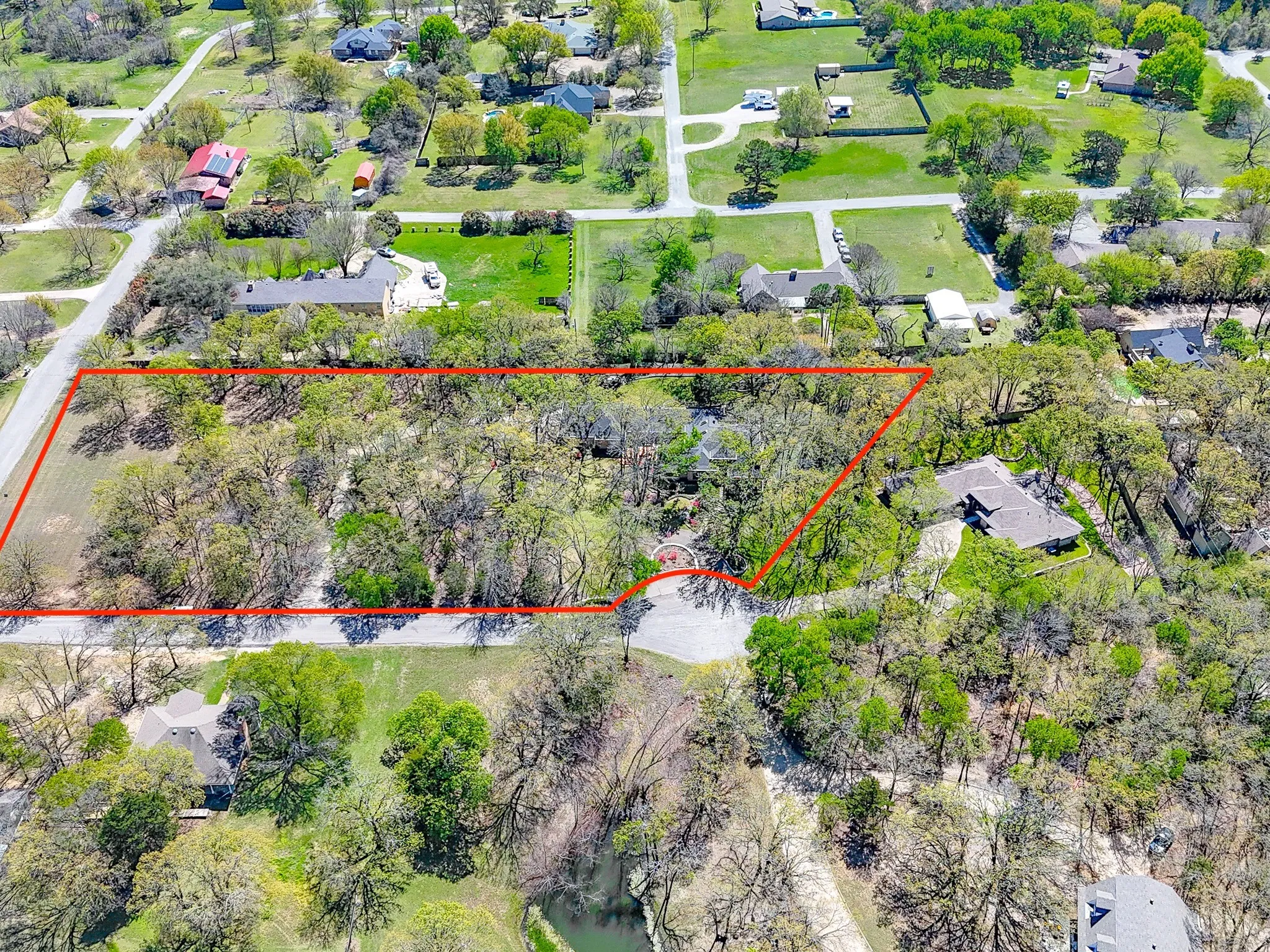 Single Family Residence For Sale in Navarro County , 305 County Road 0008, Corsicana, Texas 75110, 3 Bedroom, 3 Bathroom, 3 Garage spaces, 4,442 Sqft, built in 1987, mls#21384747, Real Estate Agent in Corsicana, Homes For Sale in Navarro county, Homes For Sale in Corsicana, Realtor in Corsicana Texas, Real Estate Brokerage Independent Realty Texas, Luminita Cordes Realtor