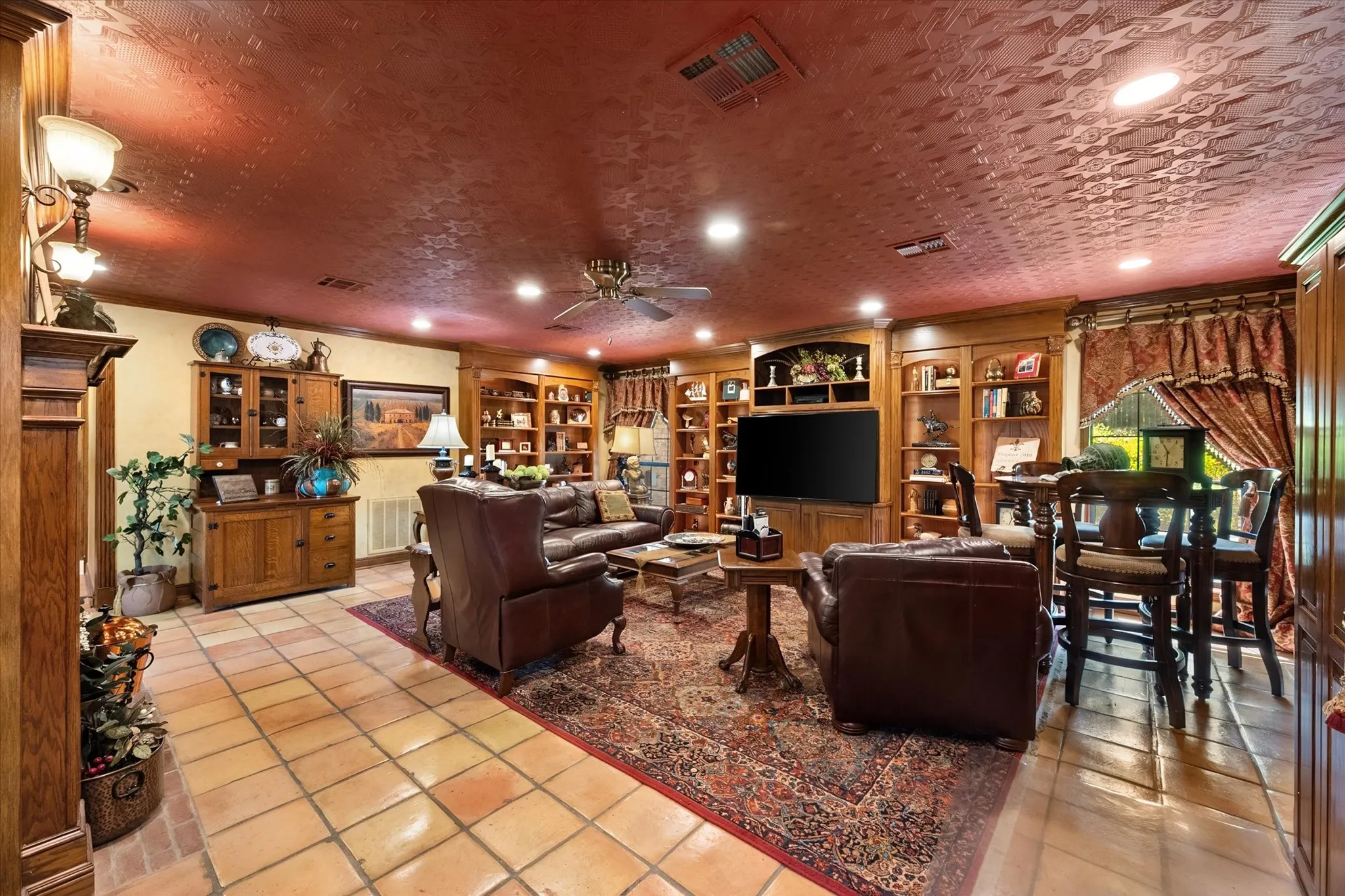 Single Family Residence For Sale in Navarro County , 305 County Road 0008, Corsicana, Texas 75110, 3 Bedroom, 3 Bathroom, 3 Garage spaces, 4,442 Sqft, built in 1987, mls#21384747, Real Estate Agent in Corsicana, Homes For Sale in Navarro county, Homes For Sale in Corsicana, Realtor in Corsicana Texas, Real Estate Brokerage Independent Realty Texas, Luminita Cordes Realtor