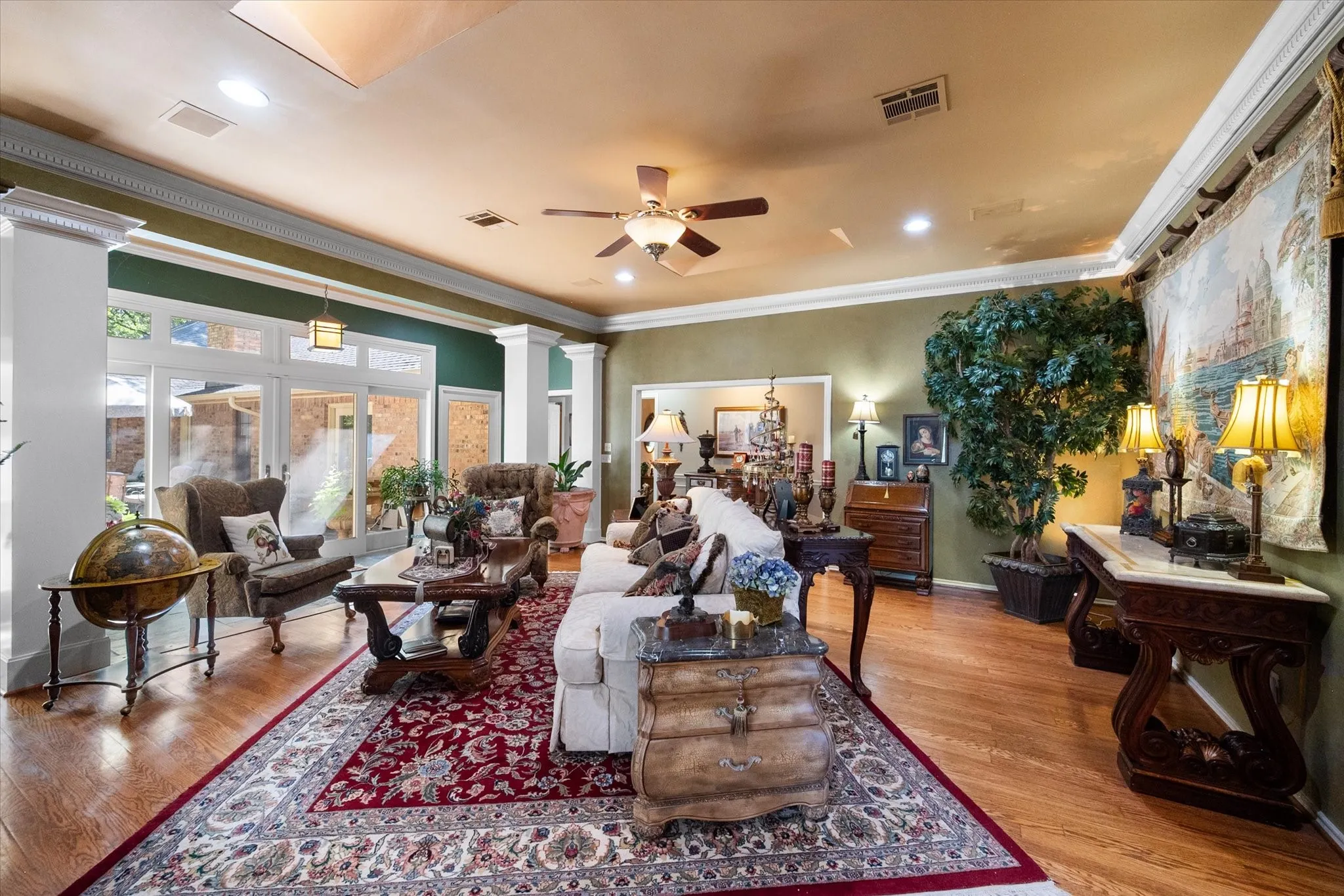 Single Family Residence For Sale in Navarro County , 305 County Road 0008, Corsicana, Texas 75110, 3 Bedroom, 3 Bathroom, 3 Garage spaces, 4,442 Sqft, built in 1987, mls#21384747, Real Estate Agent in Corsicana, Homes For Sale in Navarro county, Homes For Sale in Corsicana, Realtor in Corsicana Texas, Real Estate Brokerage Independent Realty Texas, Luminita Cordes Realtor