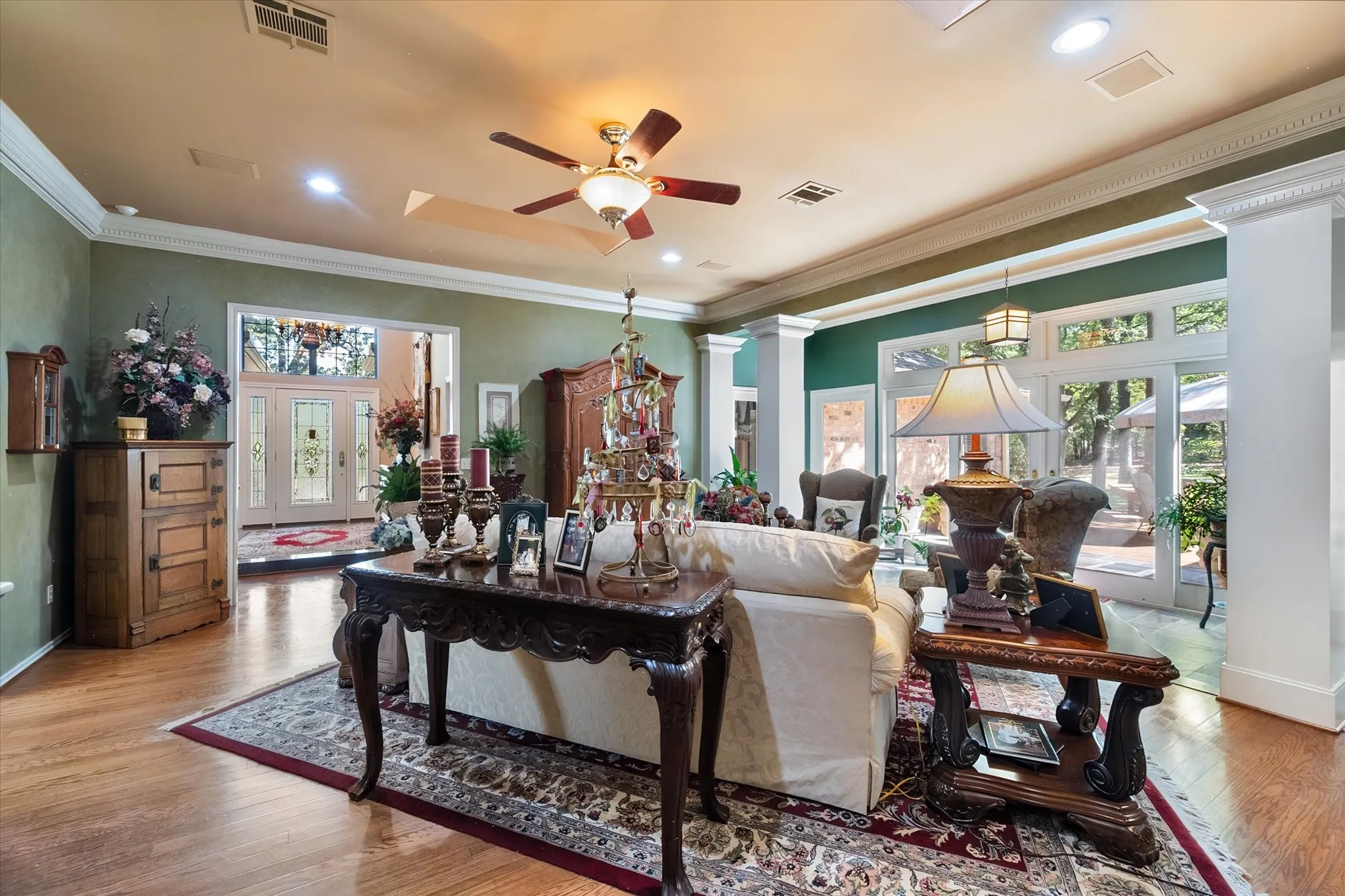 Single Family Residence For Sale in Navarro County , 305 County Road 0008, Corsicana, Texas 75110, 3 Bedroom, 3 Bathroom, 3 Garage spaces, 4,442 Sqft, built in 1987, mls#21384747, Real Estate Agent in Corsicana, Homes For Sale in Navarro county, Homes For Sale in Corsicana, Realtor in Corsicana Texas, Real Estate Brokerage Independent Realty Texas, Luminita Cordes Realtor