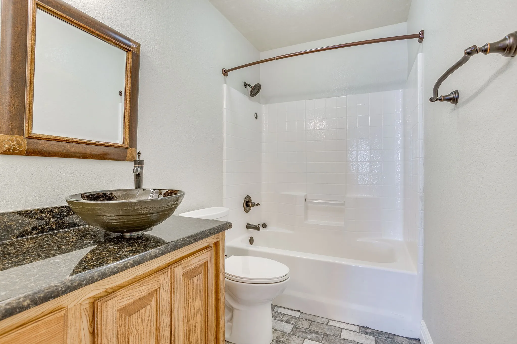 Single Family Residence For Rent in Tarrant County , 4409 New Meadow Drive, Mansfield, Texas 76063, 3 Bedroom, 2 Bathroom, 2 Garage spaces, 1,855 Sqft, built in 2002, mls#21382118, Real Estate Agent in Mansfield, Homes For Rent in Tarrant county, Homes For Rent in Mansfield, Realtor in Mansfield Texas, Real Estate Brokerage Independent Realty Texas, Luminita Cordes Realtor