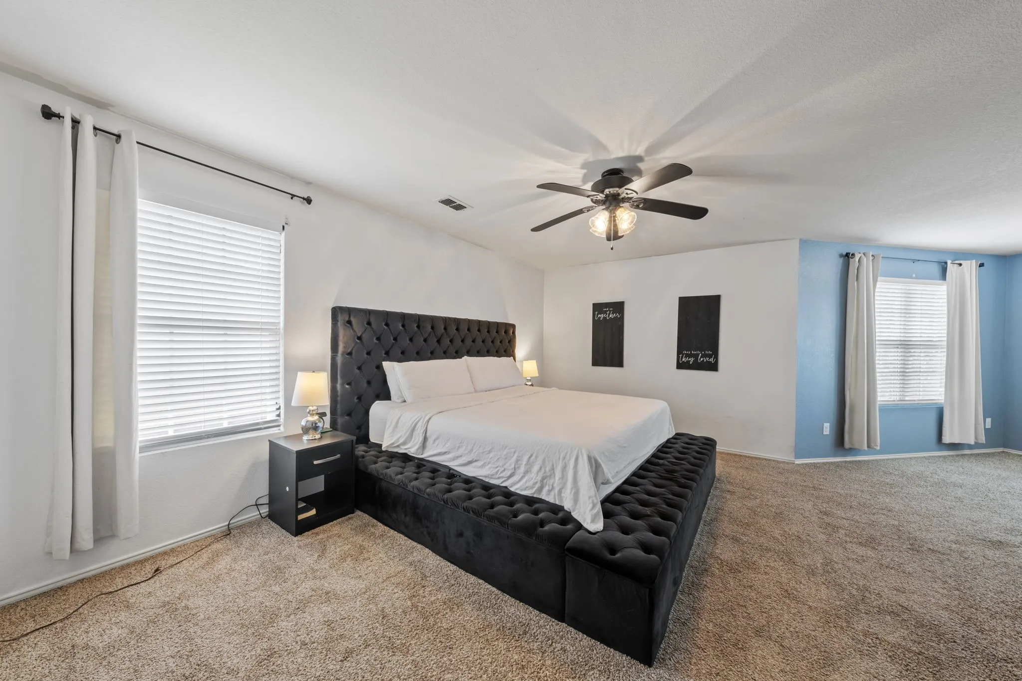 Single Family Residence For Sale in Ellis County , 207 Equestrian Drive, Waxahachie, Texas 75165, 3 Bedroom, 3 Bathroom, 2 Garage spaces, 2,647 Sqft, built in 2013, mls#21387119, Real Estate Agent in Waxahachie, Homes For Sale in Ellis county, Homes For Sale in Waxahachie, Realtor in Waxahachie Texas, Real Estate Brokerage Independent Realty Texas, Luminita Cordes Realtor
