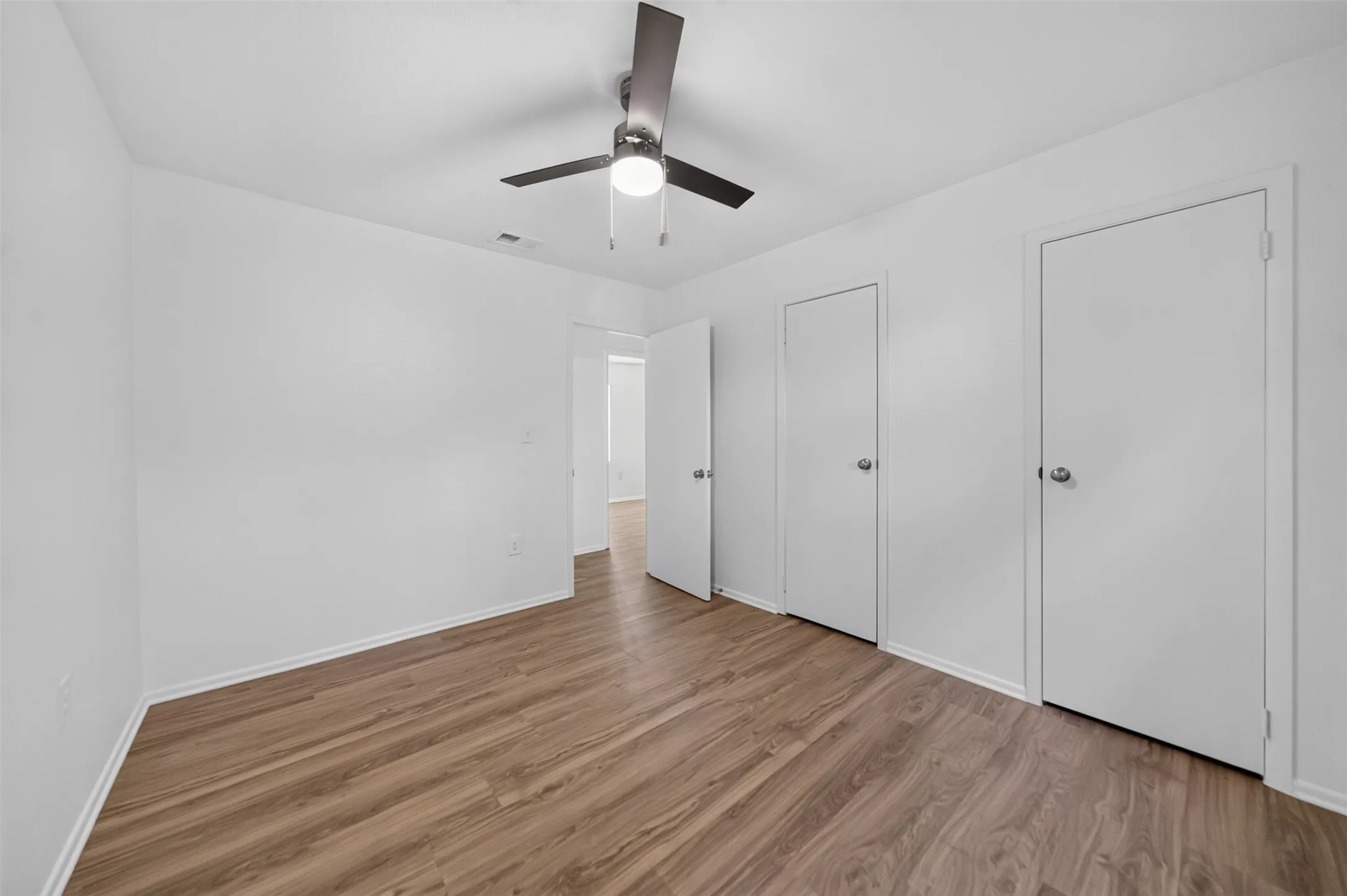 Single Family Residence For Sale in Smith County , 2313 Danica, Tyler, Texas 75701, 5 Bedroom, 3 Bathroom, Garage spaces, 1,425 Sqft, built in 1973, mls#21387874, Real Estate Agent in Tyler, Homes For Sale in Smith county, Homes For Sale in Tyler, Realtor in Tyler Texas, Real Estate Brokerage Independent Realty Texas, Luminita Cordes Realtor