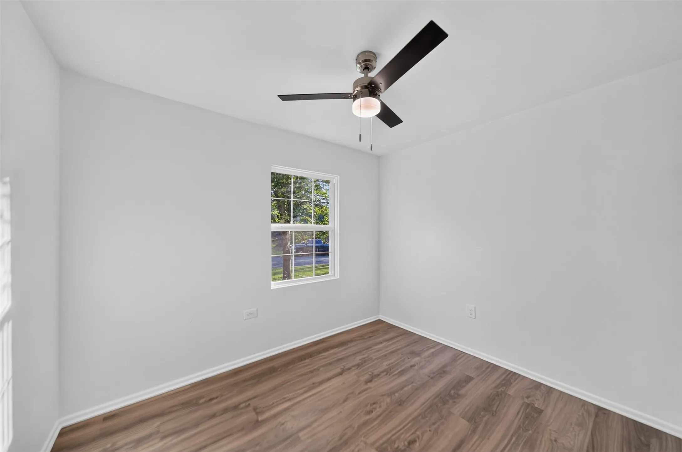 Single Family Residence For Sale in Smith County , 2313 Danica, Tyler, Texas 75701, 5 Bedroom, 3 Bathroom, Garage spaces, 1,425 Sqft, built in 1973, mls#21387874, Real Estate Agent in Tyler, Homes For Sale in Smith county, Homes For Sale in Tyler, Realtor in Tyler Texas, Real Estate Brokerage Independent Realty Texas, Luminita Cordes Realtor