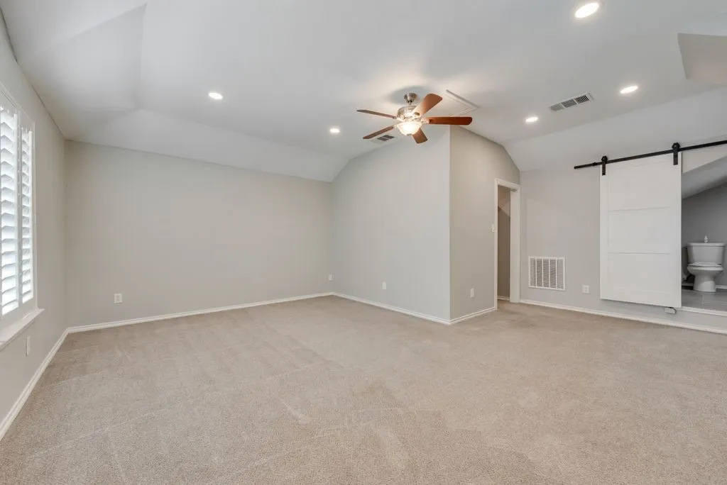 Single Family Residence For Sale in Denton County , 2408 Creekdale Drive, Denton, Texas 76210, 4 Bedroom, 3 Bathroom, 2 Garage spaces, 2,449 Sqft, built in 2004, mls#21387195, Real Estate Agent in Denton, Homes For Sale in Denton county, Homes For Sale in Denton, Realtor in Denton Texas, Real Estate Brokerage Independent Realty Texas, Luminita Cordes Realtor