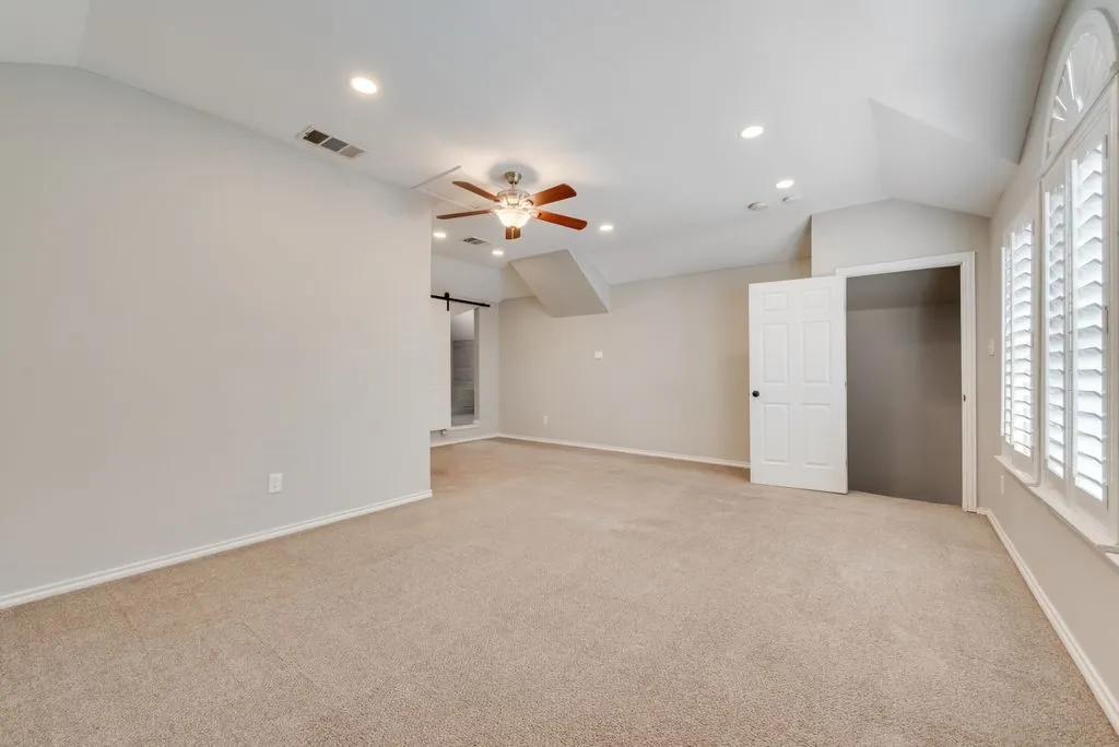 Single Family Residence For Sale in Denton County , 2408 Creekdale Drive, Denton, Texas 76210, 4 Bedroom, 3 Bathroom, 2 Garage spaces, 2,449 Sqft, built in 2004, mls#21387195, Real Estate Agent in Denton, Homes For Sale in Denton county, Homes For Sale in Denton, Realtor in Denton Texas, Real Estate Brokerage Independent Realty Texas, Luminita Cordes Realtor