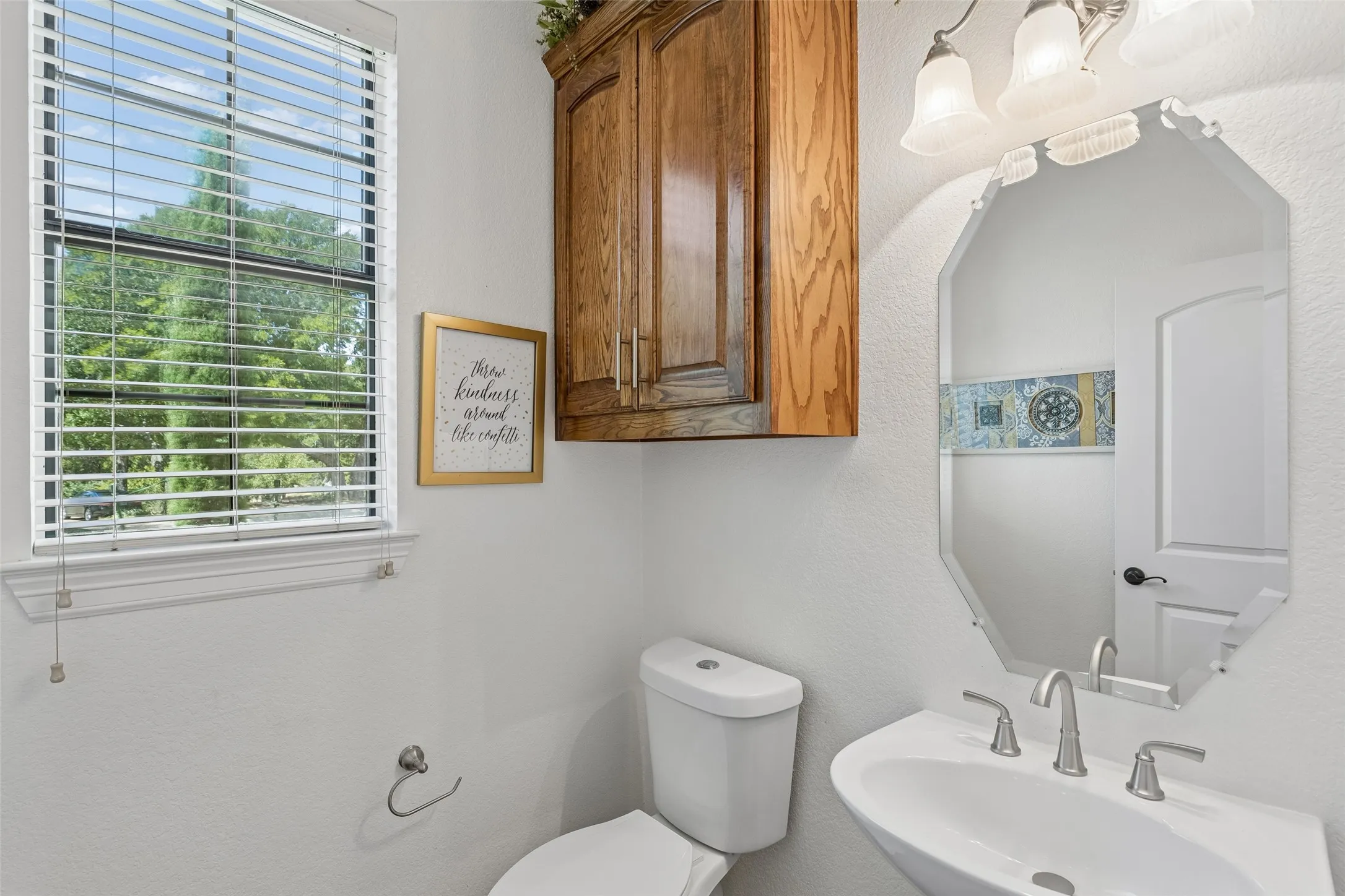 Single Family Residence For Sale in Dallas County , 1806 Richlen Way, Duncanville, Texas 75115, 4 Bedroom, 4 Bathroom, 3 Garage spaces, 4,058 Sqft, built in 2005, mls#21381631, Real Estate Agent in Duncanville, Homes For Sale in Dallas county, Homes For Sale in Duncanville, Realtor in Duncanville Texas, Real Estate Brokerage Independent Realty Texas, Luminita Cordes Realtor