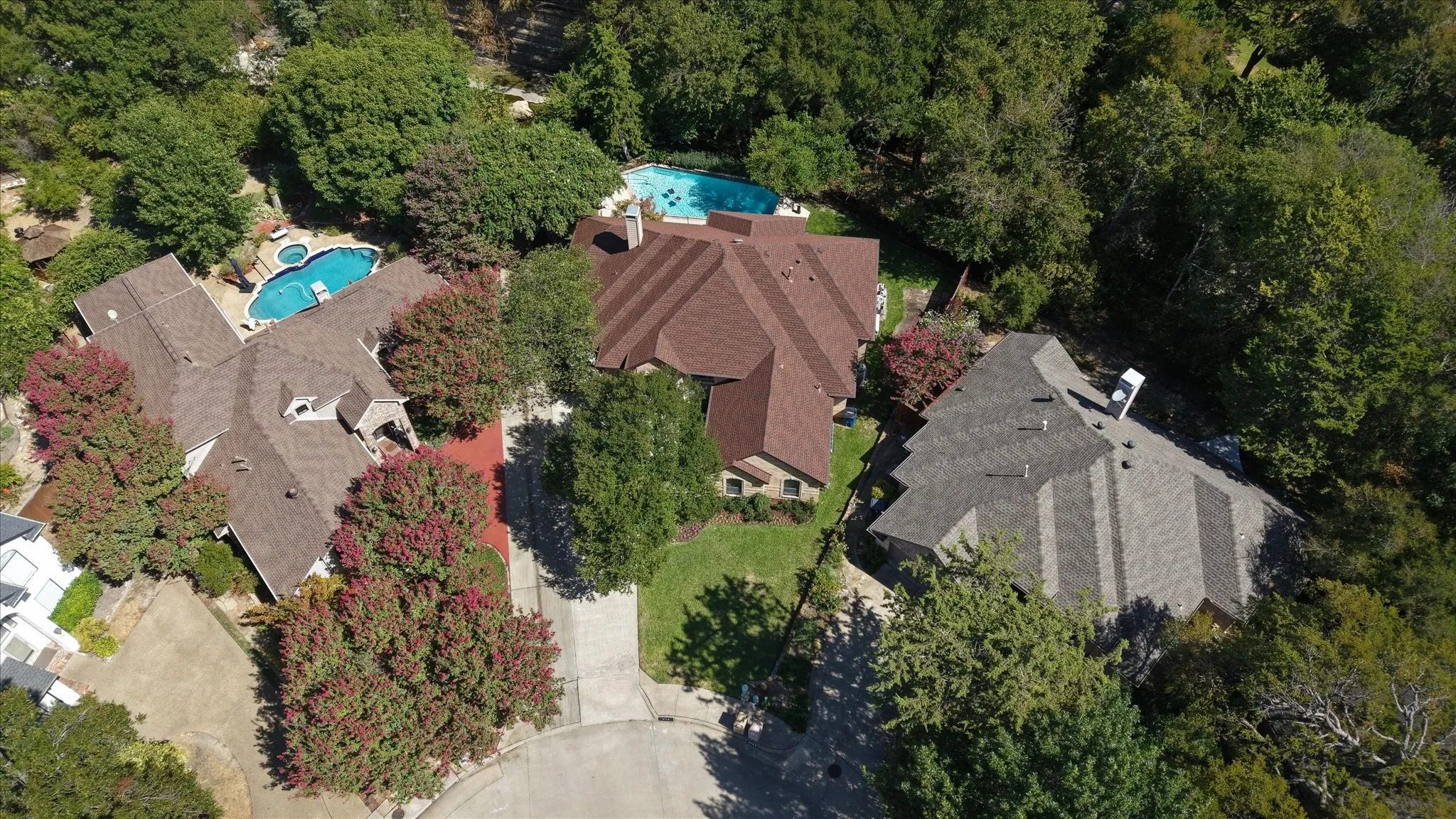 Single Family Residence For Sale in Dallas County , 9758 Vinewood Drive, Dallas, Texas 75228, 3 Bedroom, 3 Bathroom, 2 Garage spaces, 2,403 Sqft, built in 1998, mls#21387883, Real Estate Agent in Dallas, Homes For Sale in Dallas county, Homes For Sale in Dallas, Realtor in Dallas Texas, Real Estate Brokerage Independent Realty Texas, Luminita Cordes Realtor