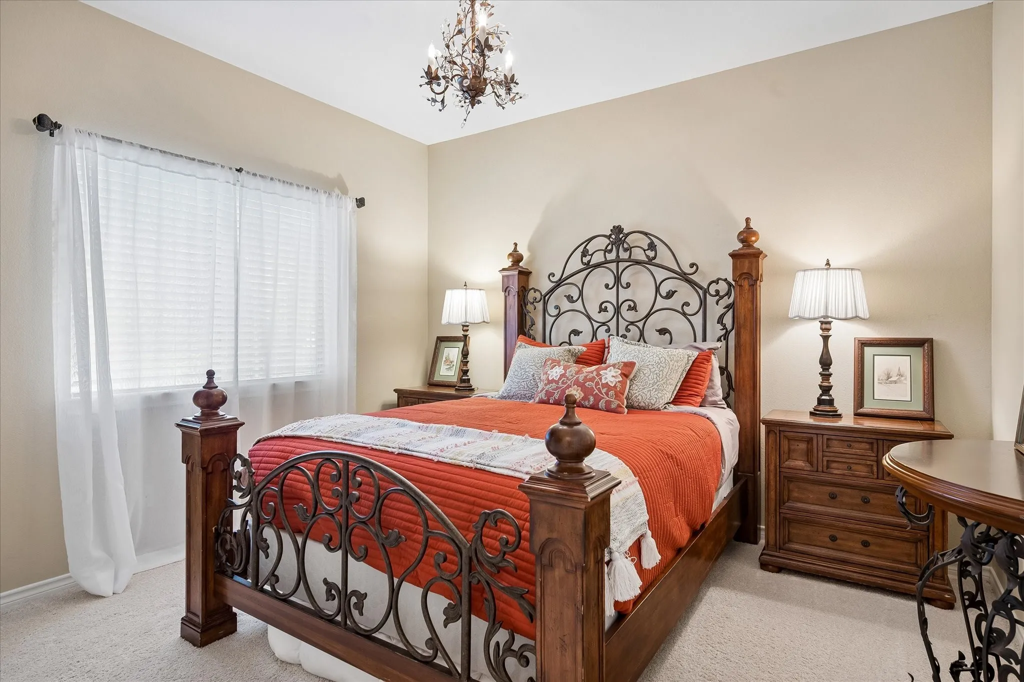 Single Family Residence For Sale in Dallas County , 9758 Vinewood Drive, Dallas, Texas 75228, 3 Bedroom, 3 Bathroom, 2 Garage spaces, 2,403 Sqft, built in 1998, mls#21387883, Real Estate Agent in Dallas, Homes For Sale in Dallas county, Homes For Sale in Dallas, Realtor in Dallas Texas, Real Estate Brokerage Independent Realty Texas, Luminita Cordes Realtor