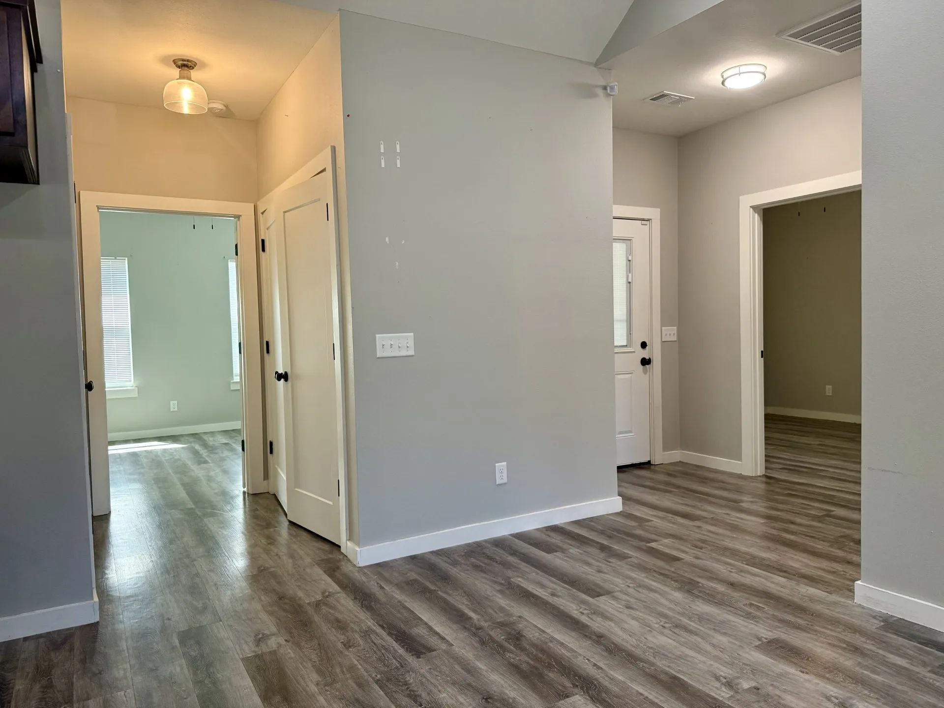 Single Family Residence For Sale in Lamar County , 120 W Fairview Street, Blossom, Texas 75416, 3 Bedroom, 2 Bathroom, Garage spaces, 1,191 Sqft, built in 2023, mls#21385786, Real Estate Agent in Blossom, Homes For Sale in Lamar county, Homes For Sale in Blossom, Realtor in Blossom Texas, Real Estate Brokerage Independent Realty Texas, Luminita Cordes Realtor