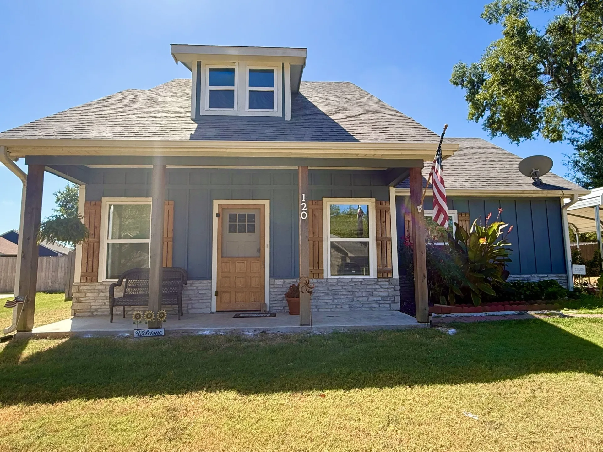 Single Family Residence For Sale in Lamar County , 120 W Fairview Street, Blossom, Texas 75416, 3 Bedroom, 2 Bathroom, Garage spaces, 1,191 Sqft, built in 2023, mls#21385786, Real Estate Agent in Blossom, Homes For Sale in Lamar county, Homes For Sale in Blossom, Realtor in Blossom Texas, Real Estate Brokerage Independent Realty Texas, Luminita Cordes Realtor