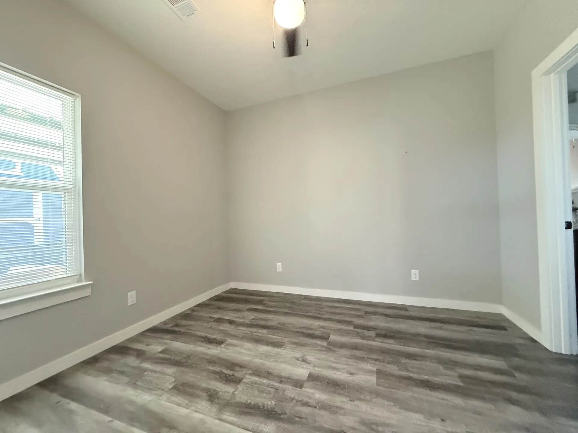 Single Family Residence For Sale in Lamar County , 120 W Fairview Street, Blossom, Texas 75416, 3 Bedroom, 2 Bathroom, Garage spaces, 1,191 Sqft, built in 2023, mls#21385786, Real Estate Agent in Blossom, Homes For Sale in Lamar county, Homes For Sale in Blossom, Realtor in Blossom Texas, Real Estate Brokerage Independent Realty Texas, Luminita Cordes Realtor