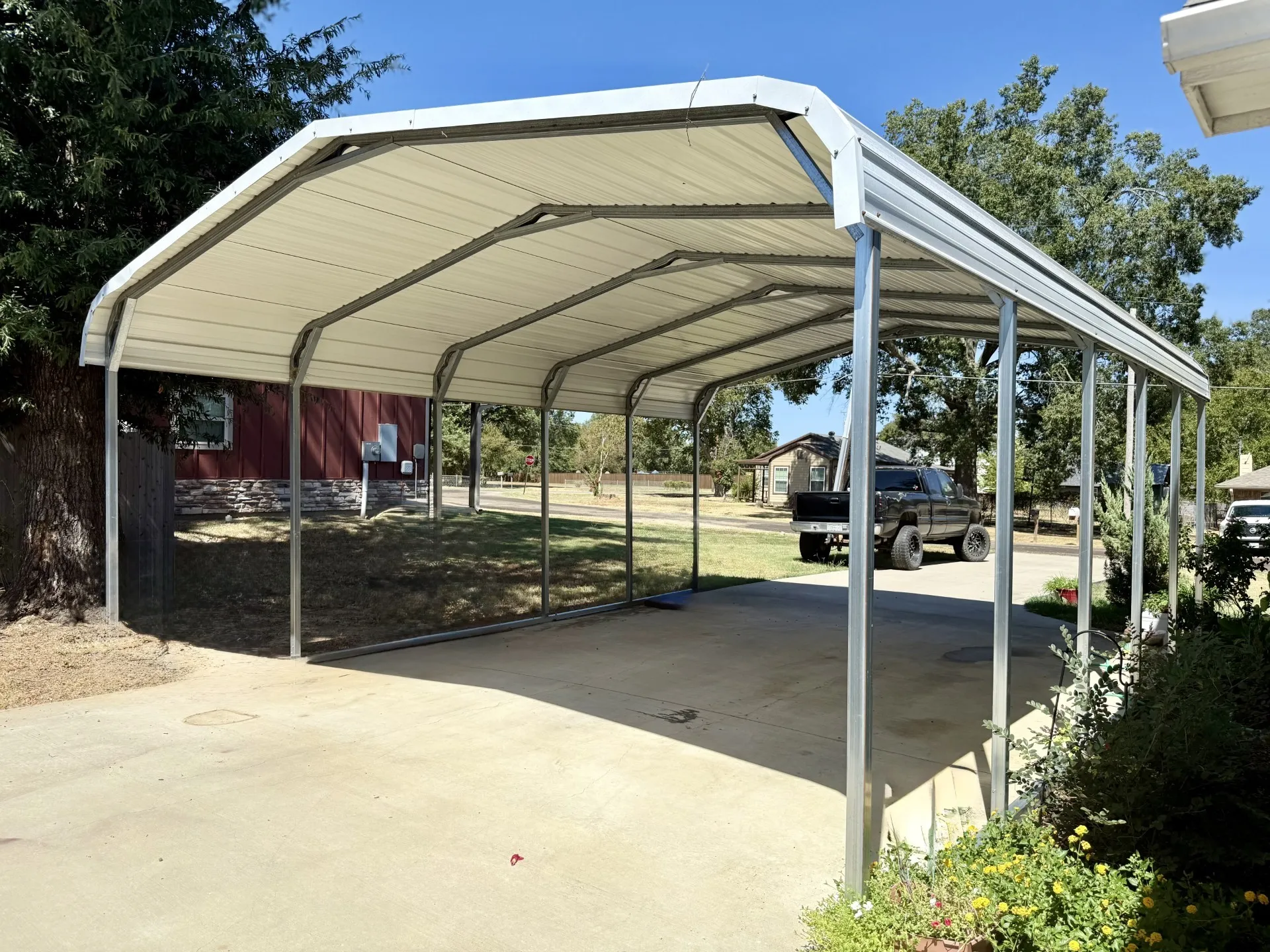 Single Family Residence For Sale in Lamar County , 120 W Fairview Street, Blossom, Texas 75416, 3 Bedroom, 2 Bathroom, Garage spaces, 1,191 Sqft, built in 2023, mls#21385786, Real Estate Agent in Blossom, Homes For Sale in Lamar county, Homes For Sale in Blossom, Realtor in Blossom Texas, Real Estate Brokerage Independent Realty Texas, Luminita Cordes Realtor