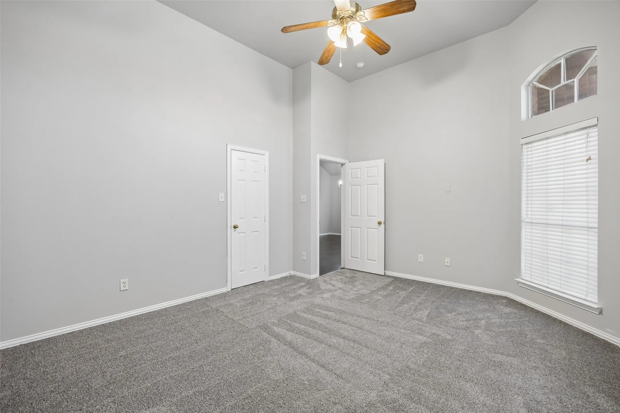 Single Family Residence For Sale in Dallas County , 616 Kari Anne Lane, De Soto, Texas 75115, 4 Bedroom, 2 Bathroom, 2 Garage spaces, 1,804 Sqft, built in 2003, mls#21377146, Real Estate Agent in De Soto, Homes For Sale in Dallas county, Homes For Sale in De Soto, Realtor in De Soto Texas, Real Estate Brokerage Independent Realty Texas, Luminita Cordes Realtor