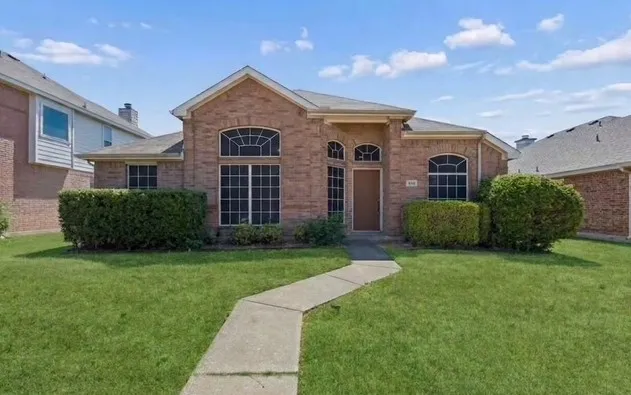 Single Family Residence For Sale in Dallas County , 616 Kari Anne Lane, De Soto, Texas 75115, 4 Bedroom, 2 Bathroom, 2 Garage spaces, 1,804 Sqft, built in 2003, mls#21377146, Real Estate Agent in De Soto, Homes For Sale in Dallas county, Homes For Sale in De Soto, Realtor in De Soto Texas, Real Estate Brokerage Independent Realty Texas, Luminita Cordes Realtor