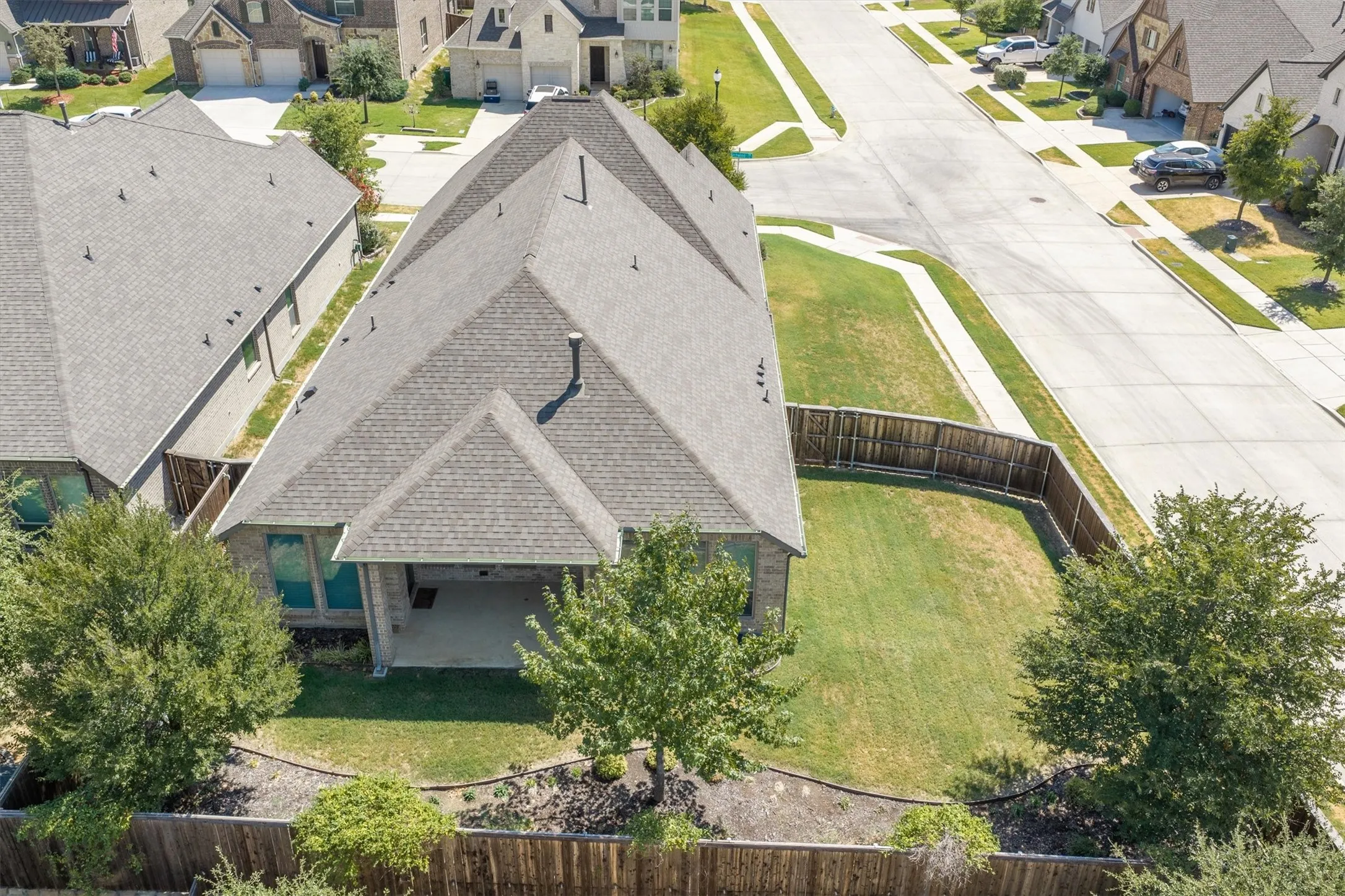 Single Family Residence For Sale in Denton County , 3728 Birch Wood Court, Northlake, Texas 76226, 4 Bedroom, 3 Bathroom, 2 Garage spaces, 2,376 Sqft, built in 2018, mls#21382832, Real Estate Agent in Northlake, Homes For Sale in Denton county, Homes For Sale in Northlake, Realtor in Northlake Texas, Real Estate Brokerage Independent Realty Texas, Luminita Cordes Realtor