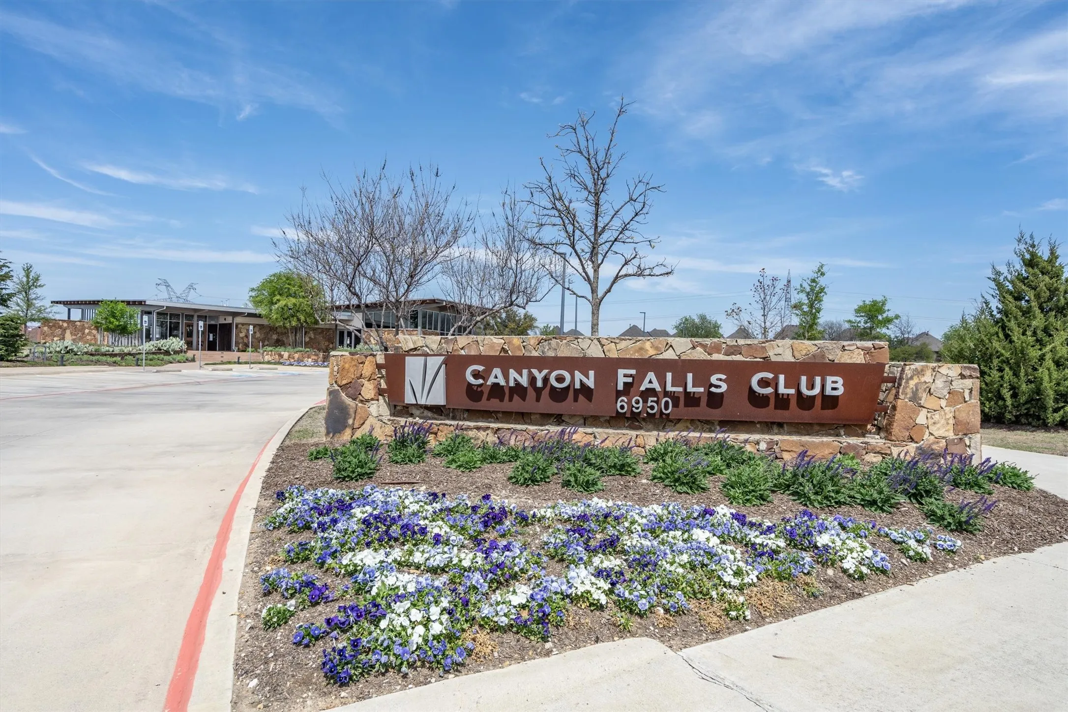 Single Family Residence For Sale in Denton County , 3728 Birch Wood Court, Northlake, Texas 76226, 4 Bedroom, 3 Bathroom, 2 Garage spaces, 2,376 Sqft, built in 2018, mls#21382832, Real Estate Agent in Northlake, Homes For Sale in Denton county, Homes For Sale in Northlake, Realtor in Northlake Texas, Real Estate Brokerage Independent Realty Texas, Luminita Cordes Realtor