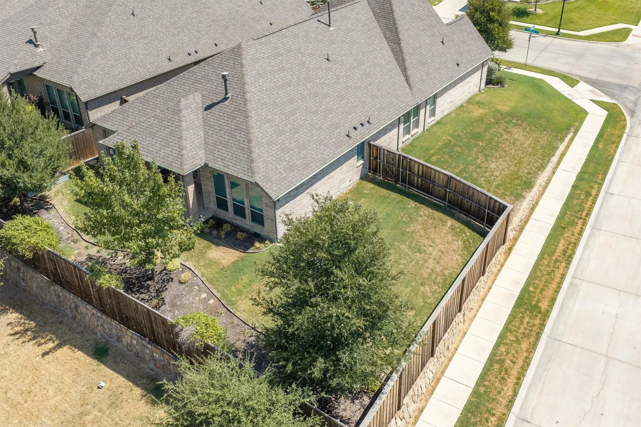 Single Family Residence For Sale in Denton County , 3728 Birch Wood Court, Northlake, Texas 76226, 4 Bedroom, 3 Bathroom, 2 Garage spaces, 2,376 Sqft, built in 2018, mls#21382832, Real Estate Agent in Northlake, Homes For Sale in Denton county, Homes For Sale in Northlake, Realtor in Northlake Texas, Real Estate Brokerage Independent Realty Texas, Luminita Cordes Realtor