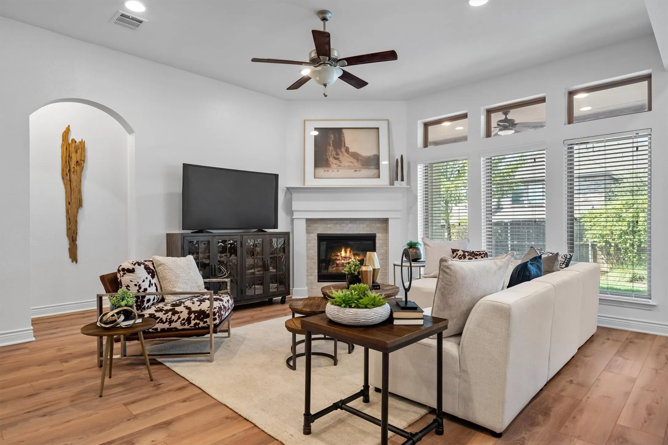 Single Family Residence For Sale in Denton County , 3728 Birch Wood Court, Northlake, Texas 76226, 4 Bedroom, 3 Bathroom, 2 Garage spaces, 2,376 Sqft, built in 2018, mls#21382832, Real Estate Agent in Northlake, Homes For Sale in Denton county, Homes For Sale in Northlake, Realtor in Northlake Texas, Real Estate Brokerage Independent Realty Texas, Luminita Cordes Realtor
