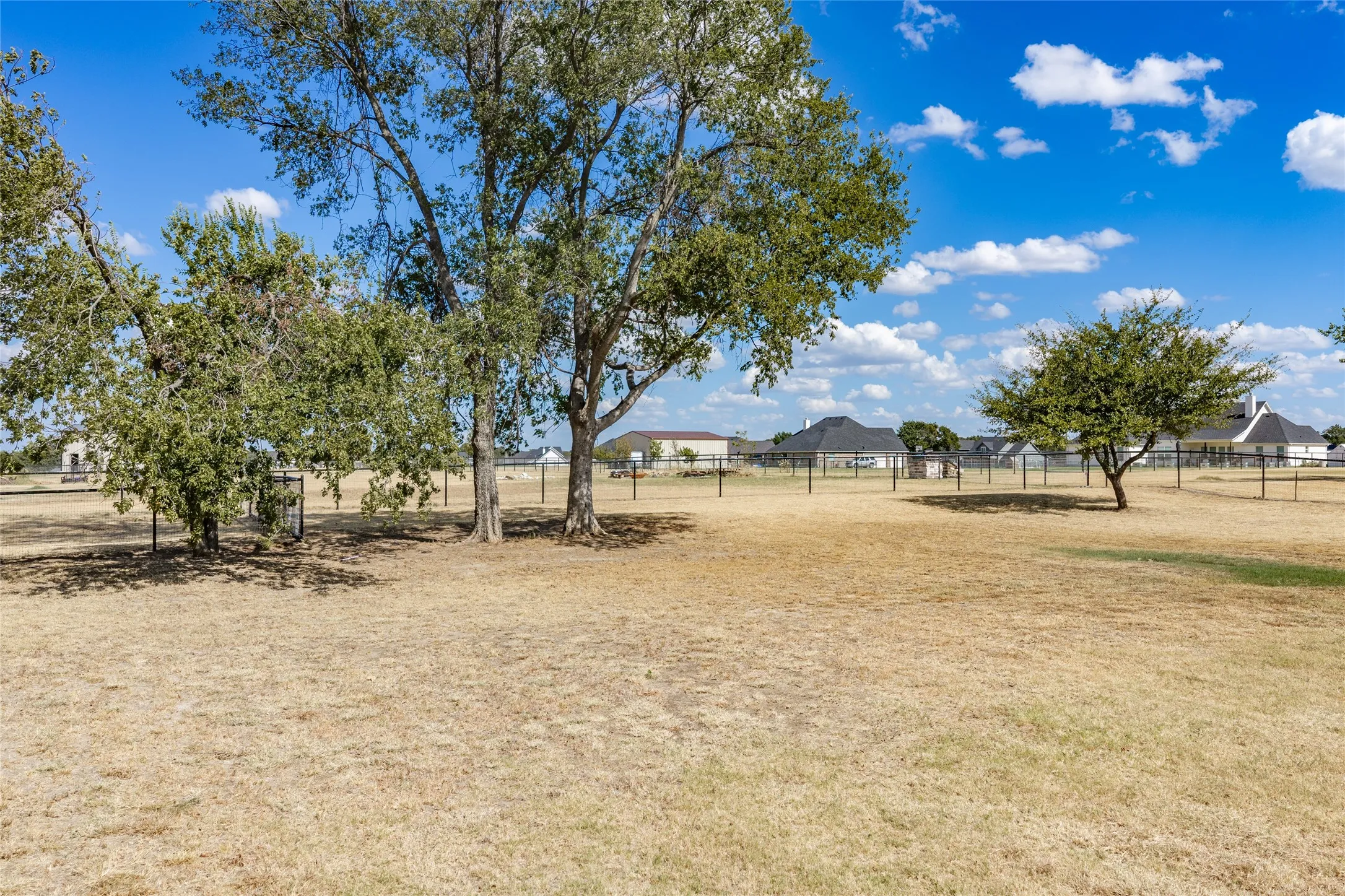 Single Family Residence For Sale in Parker County , 1123 Paradise Parkway, Poolville, Texas 76487, 3 Bedroom, 2 Bathroom, 2 Garage spaces, 1,691 Sqft, built in 2023, mls#21385543, Real Estate Agent in Poolville, Homes For Sale in Parker county, Homes For Sale in Poolville, Realtor in Poolville Texas, Real Estate Brokerage Independent Realty Texas, Luminita Cordes Realtor