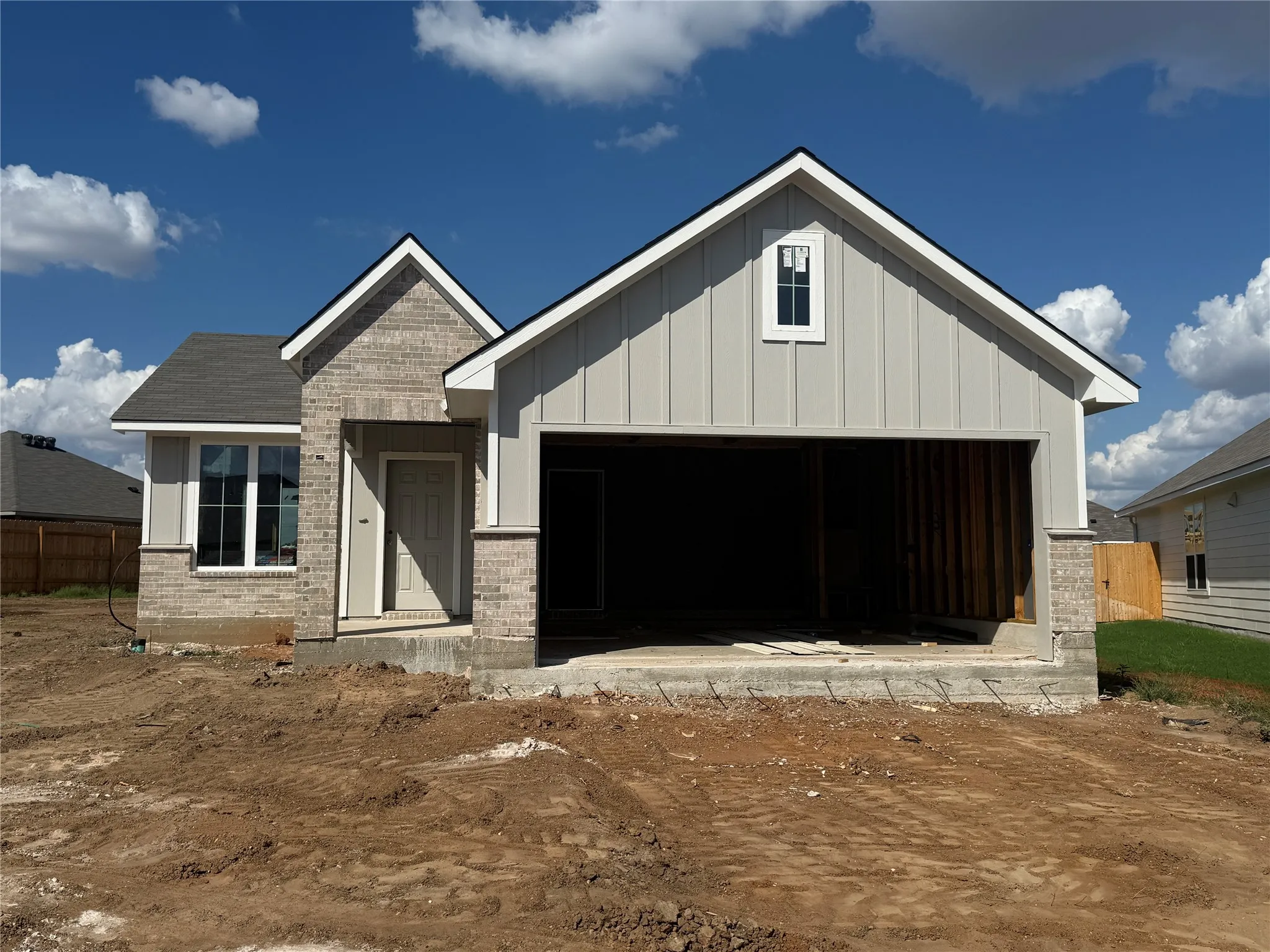Single Family Residence For Sale in Mc Lennan County , 700 Lobo Road, Waco, Texas 76705, 3 Bedroom, 2 Bathroom, 2 Garage spaces, 1,262 Sqft, built in 2026, mls#21387888, Real Estate Agent in Waco, Homes For Sale in Mc Lennan county, Homes For Sale in Waco, Realtor in Waco Texas, Real Estate Brokerage Independent Realty Texas, Luminita Cordes Realtor