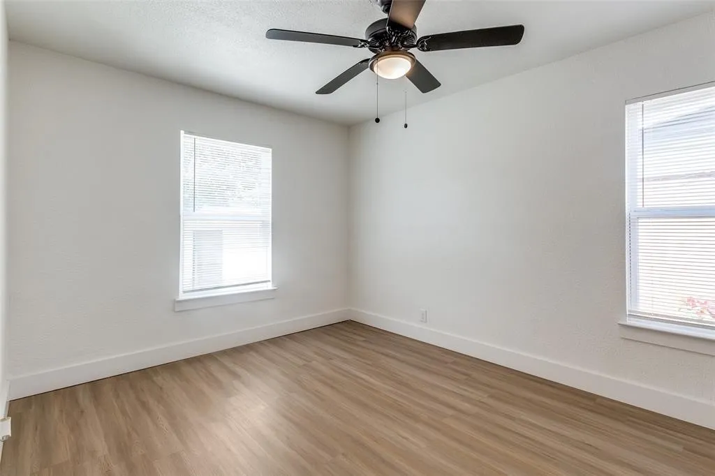 Single Family Residence For Rent in Dallas County , 10733 Sandalwood Drive, Dallas, Texas 75228, 4 Bedroom, 2 Bathroom, Garage spaces, 1,439 Sqft, built in 1954, mls#21387898, Real Estate Agent in Dallas, Homes For Rent in Dallas county, Homes For Rent in Dallas, Realtor in Dallas Texas, Real Estate Brokerage Independent Realty Texas, Luminita Cordes Realtor