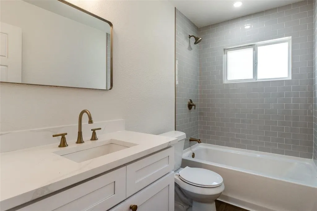Single Family Residence For Rent in Dallas County , 10733 Sandalwood Drive, Dallas, Texas 75228, 4 Bedroom, 2 Bathroom, Garage spaces, 1,439 Sqft, built in 1954, mls#21387898, Real Estate Agent in Dallas, Homes For Rent in Dallas county, Homes For Rent in Dallas, Realtor in Dallas Texas, Real Estate Brokerage Independent Realty Texas, Luminita Cordes Realtor