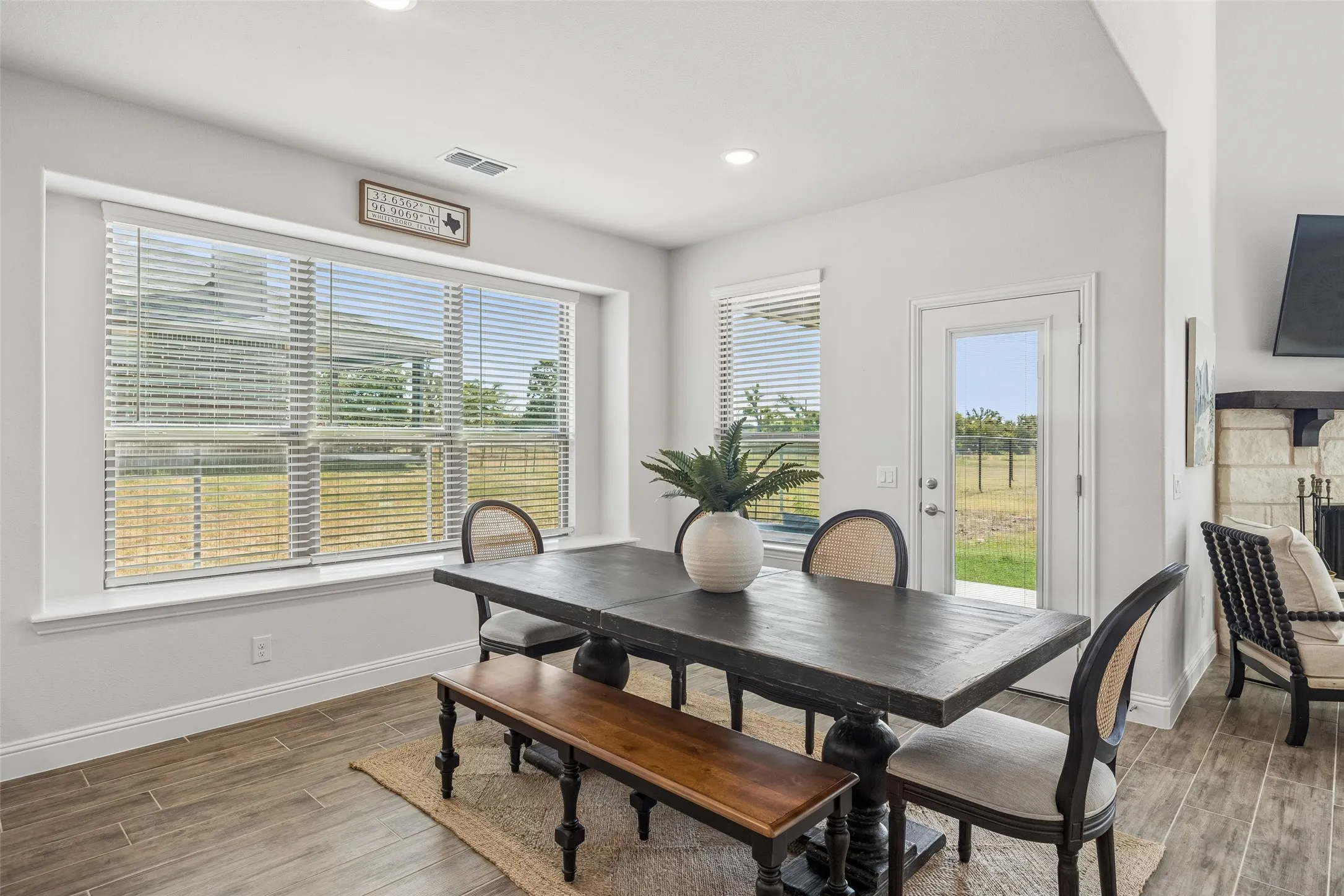Single Family Residence For Sale in Grayson County , 864 Shadow Valley Road, Whitesboro, Texas 76273, 4 Bedroom, 4 Bathroom, 6 Garage spaces, 3,277 Sqft, built in 2024, mls#21384115, Real Estate Agent in Whitesboro, Homes For Sale in Grayson county, Homes For Sale in Whitesboro, Realtor in Whitesboro Texas, Real Estate Brokerage Independent Realty Texas, Luminita Cordes Realtor