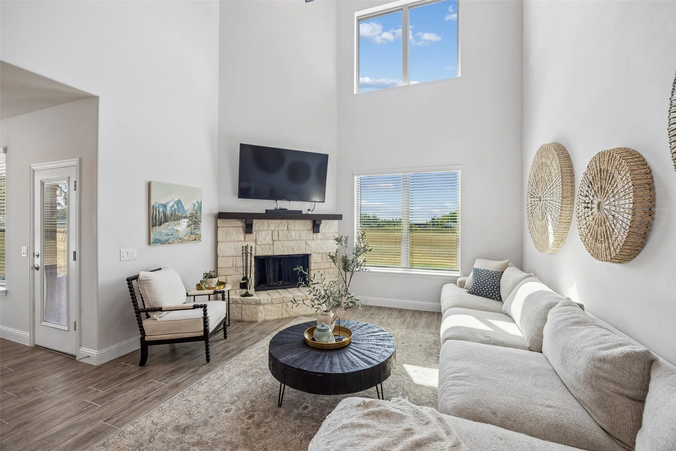 Single Family Residence For Sale in Grayson County , 864 Shadow Valley Road, Whitesboro, Texas 76273, 4 Bedroom, 4 Bathroom, 6 Garage spaces, 3,277 Sqft, built in 2024, mls#21384115, Real Estate Agent in Whitesboro, Homes For Sale in Grayson county, Homes For Sale in Whitesboro, Realtor in Whitesboro Texas, Real Estate Brokerage Independent Realty Texas, Luminita Cordes Realtor