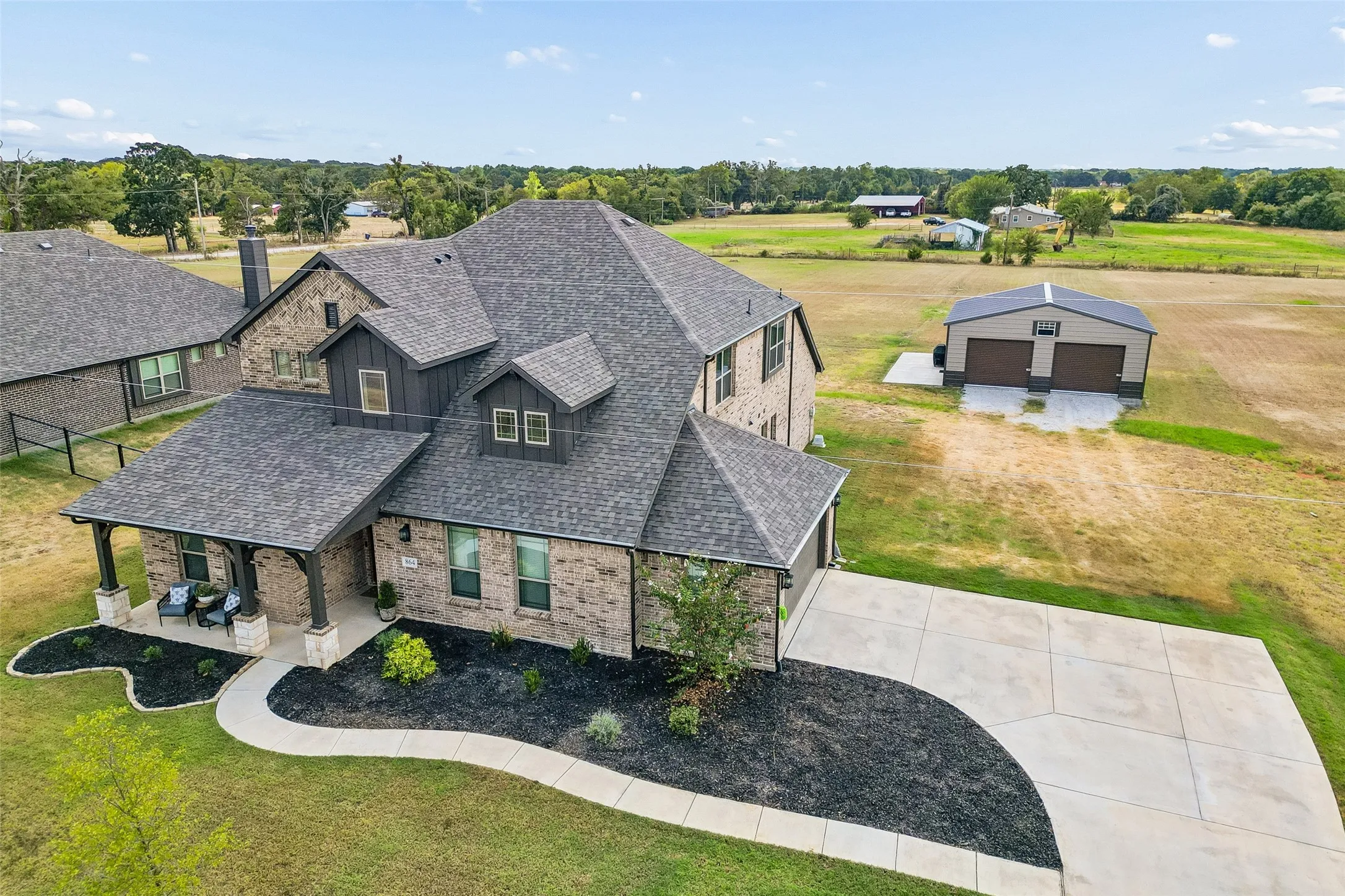 Single Family Residence For Sale in Grayson County , 864 Shadow Valley Road, Whitesboro, Texas 76273, 4 Bedroom, 4 Bathroom, 6 Garage spaces, 3,277 Sqft, built in 2024, mls#21384115, Real Estate Agent in Whitesboro, Homes For Sale in Grayson county, Homes For Sale in Whitesboro, Realtor in Whitesboro Texas, Real Estate Brokerage Independent Realty Texas, Luminita Cordes Realtor