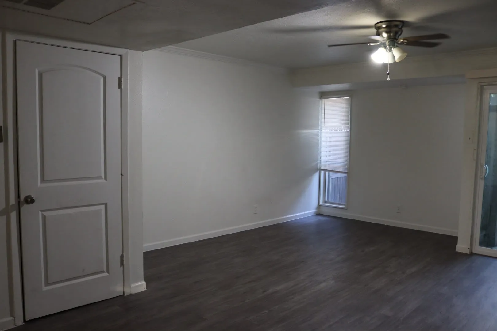 Condominium For Sale in Dallas County , 928 S Weatherred Drive, Richardson, Texas 75080, 2 Bedroom, 2 Bathroom, 2 Garage spaces, 958 Sqft, built in 1964, mls#21384814, Real Estate Agent in Richardson, Homes For Sale in Dallas county, Homes For Sale in Richardson, Realtor in Richardson Texas, Real Estate Brokerage Independent Realty Texas, Luminita Cordes Realtor