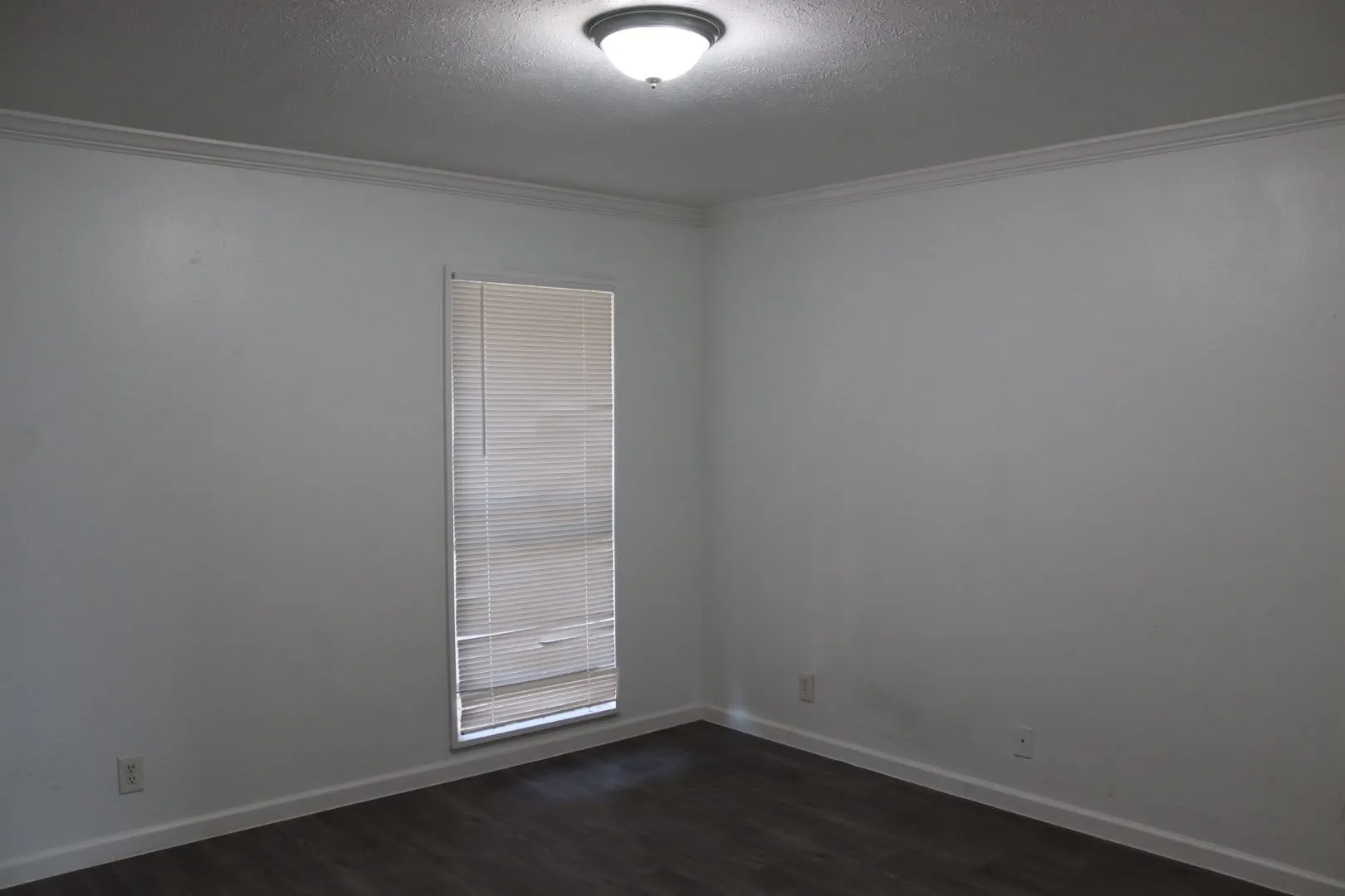 Condominium For Sale in Dallas County , 928 S Weatherred Drive, Richardson, Texas 75080, 2 Bedroom, 2 Bathroom, 2 Garage spaces, 958 Sqft, built in 1964, mls#21384814, Real Estate Agent in Richardson, Homes For Sale in Dallas county, Homes For Sale in Richardson, Realtor in Richardson Texas, Real Estate Brokerage Independent Realty Texas, Luminita Cordes Realtor
