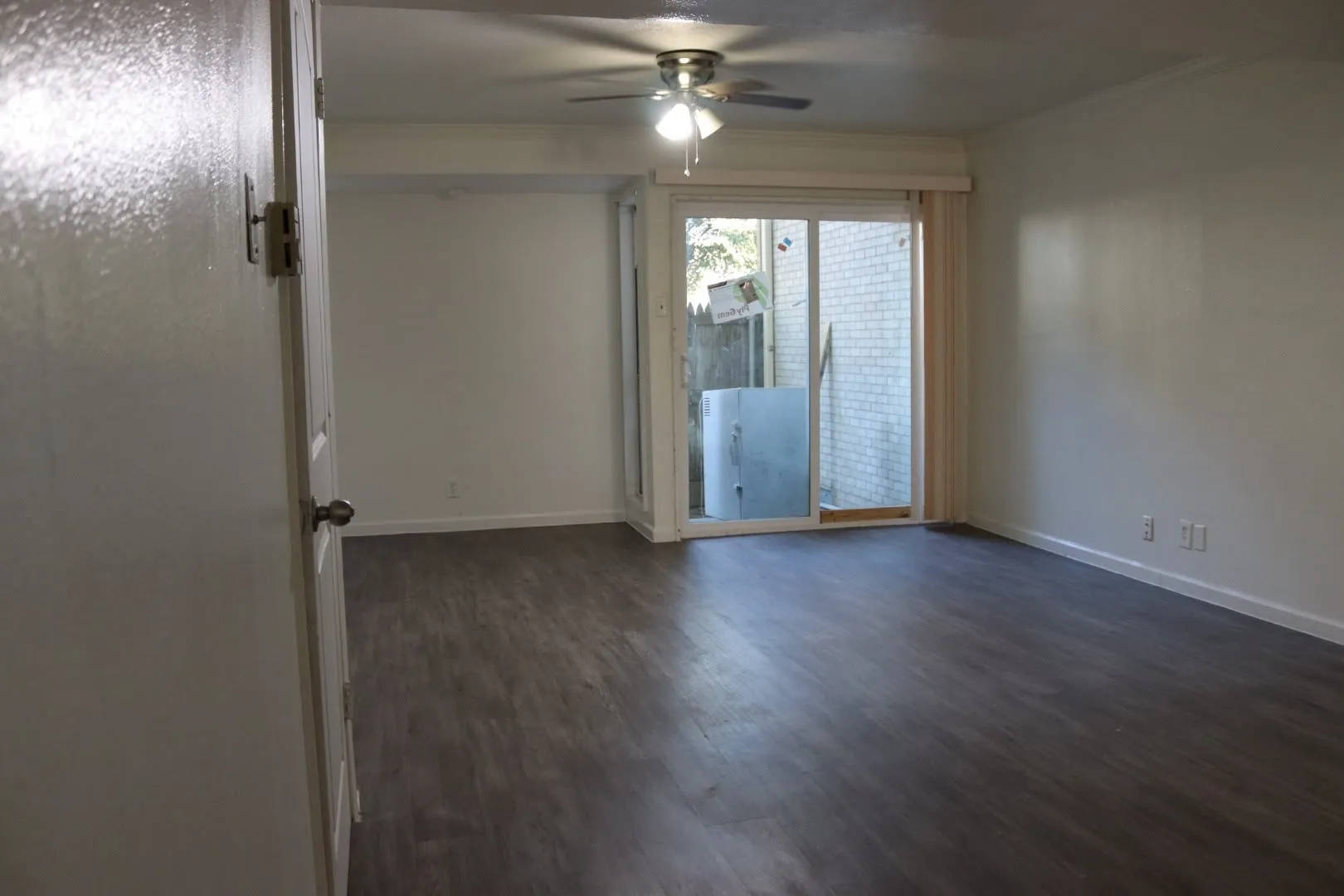 Condominium For Sale in Dallas County , 928 S Weatherred Drive, Richardson, Texas 75080, 2 Bedroom, 2 Bathroom, 2 Garage spaces, 958 Sqft, built in 1964, mls#21384814, Real Estate Agent in Richardson, Homes For Sale in Dallas county, Homes For Sale in Richardson, Realtor in Richardson Texas, Real Estate Brokerage Independent Realty Texas, Luminita Cordes Realtor