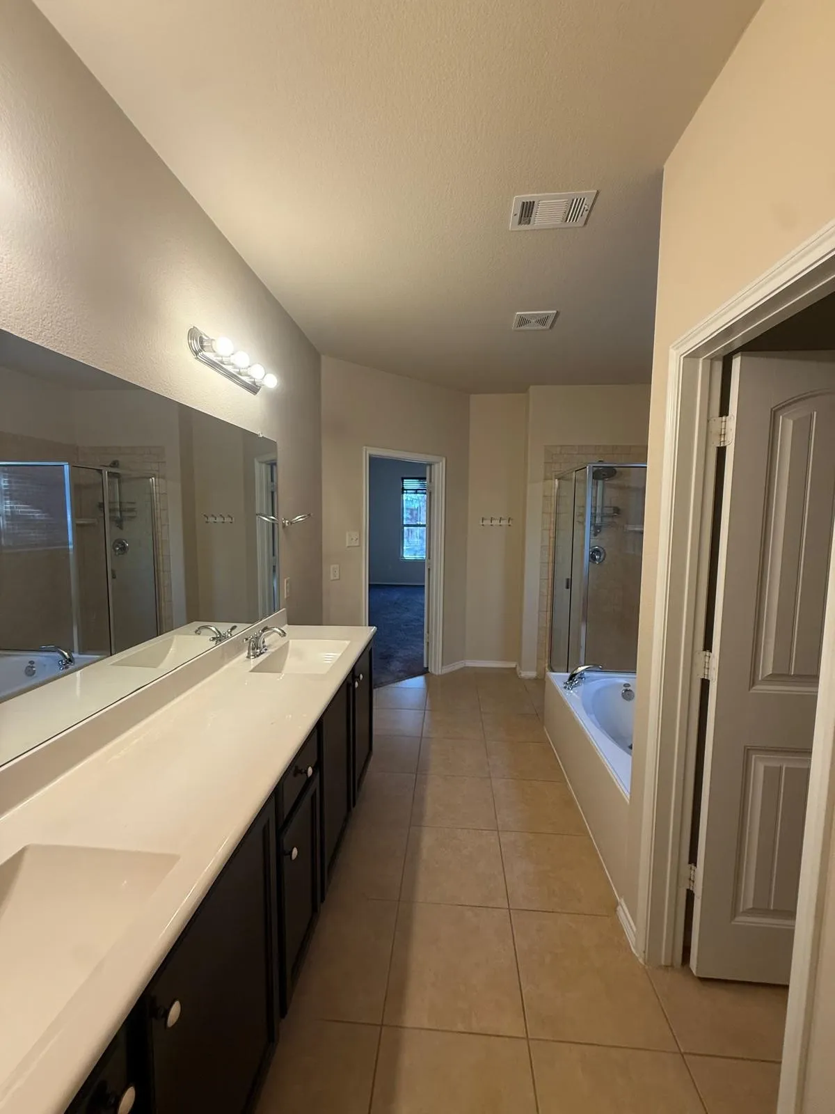 Single Family Residence For Rent in Collin County , 408 Riverstone Way, Mc Kinney, Texas 75072, 4 Bedroom, 3 Bathroom, 2 Garage spaces, 2,475 Sqft, built in 2012, mls#21387768, Real Estate Agent in Mc Kinney, Homes For Rent in Collin county, Homes For Rent in Mc Kinney, Realtor in Mc Kinney Texas, Real Estate Brokerage Independent Realty Texas, Luminita Cordes Realtor
