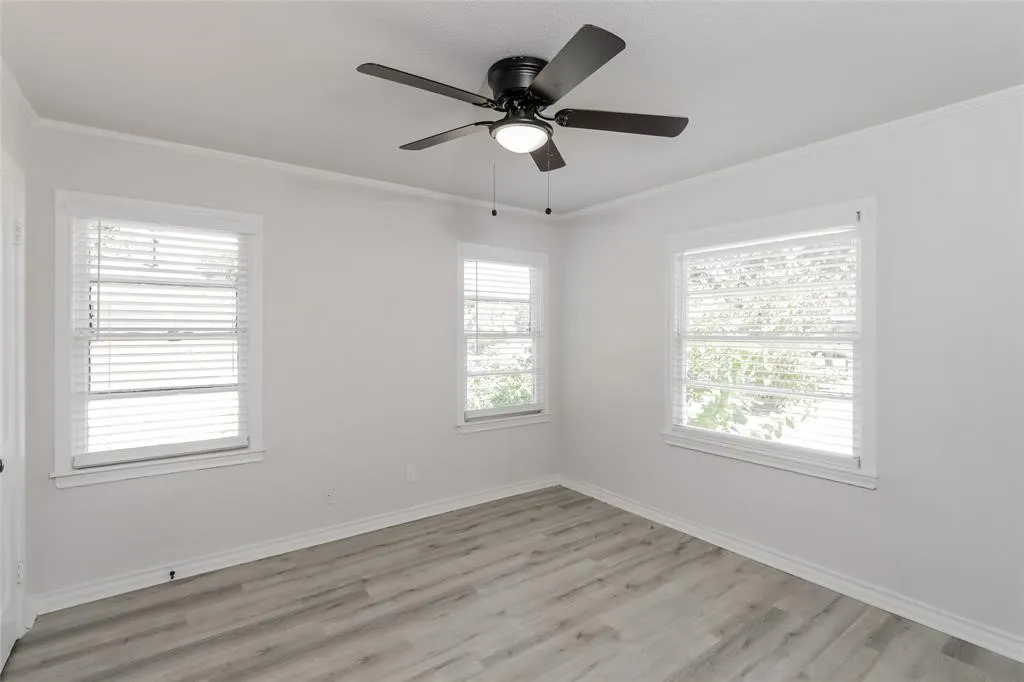 Single Family Residence For Rent in Dallas County , 309 Buhler Drive, Garland, Texas 75040, 4 Bedroom, 1 Bathroom, Garage spaces, 1,655 Sqft, built in 1949, mls#21387911, Real Estate Agent in Garland, Homes For Rent in Dallas county, Homes For Rent in Garland, Realtor in Garland Texas, Real Estate Brokerage Independent Realty Texas, Luminita Cordes Realtor
